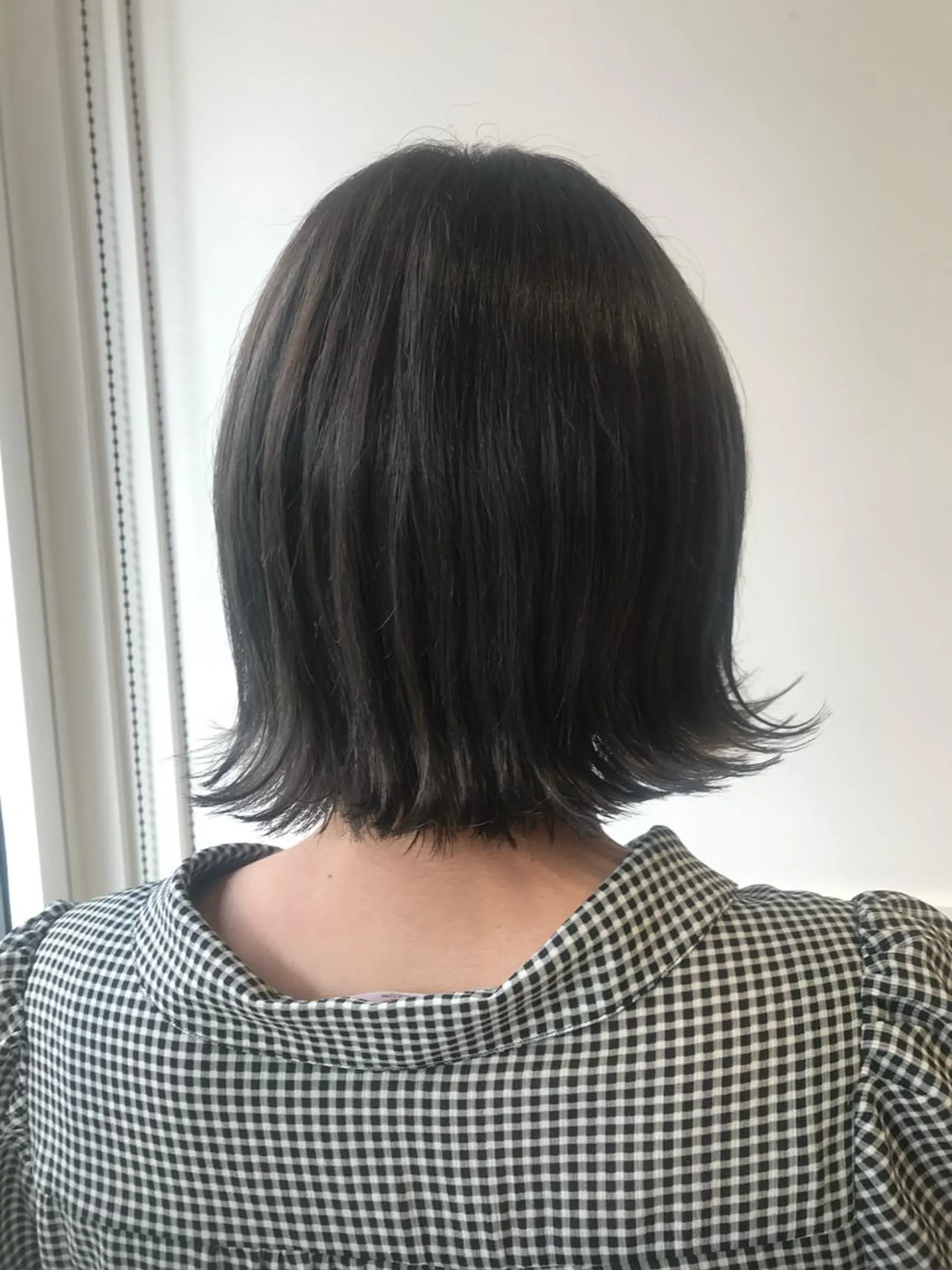 ミディアム カラー SALOWIN所属・小栗 麻衣のヘアスタイル