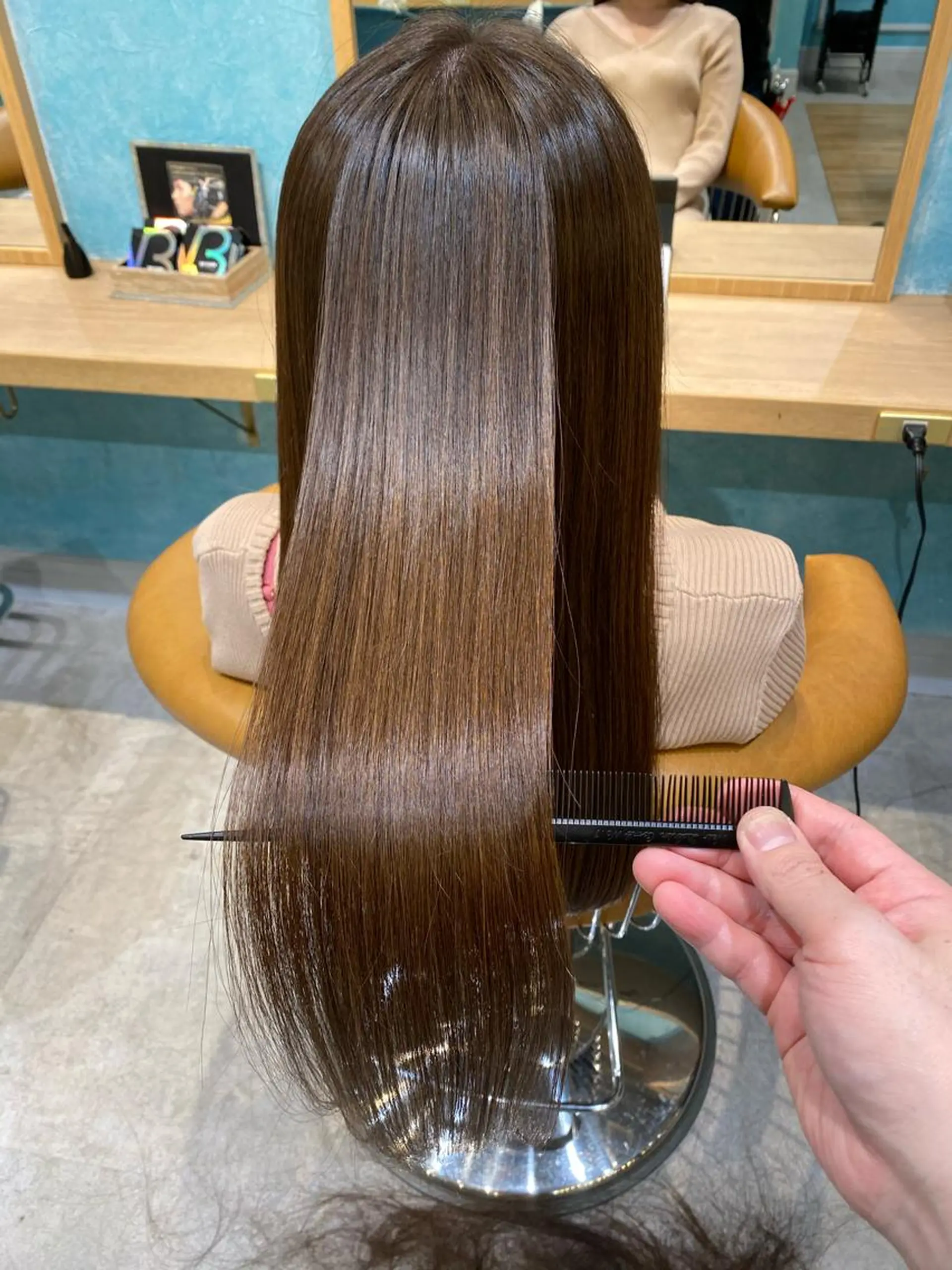 ロング カット ヘアカラー トリートメント 山本翔一郎 韓国顔周りレイヤーのヘアスタイル