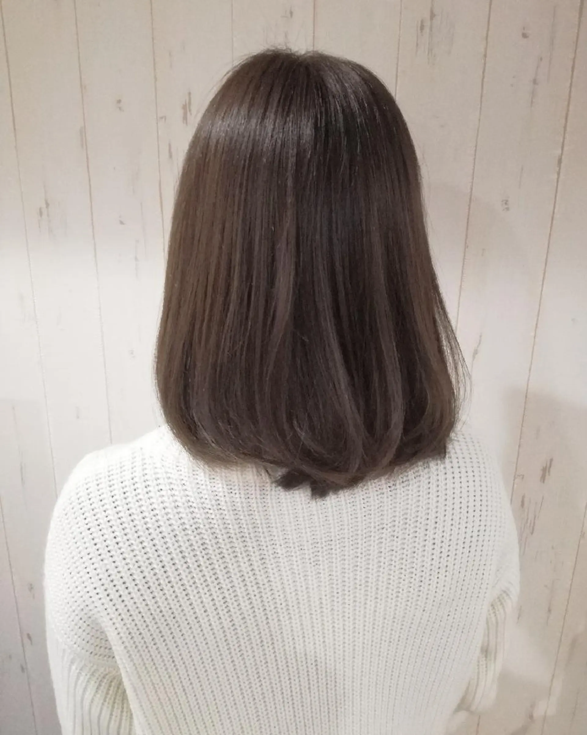 カラー ミディアム ベージュカラー 西川 敏夫のヘアスタイル