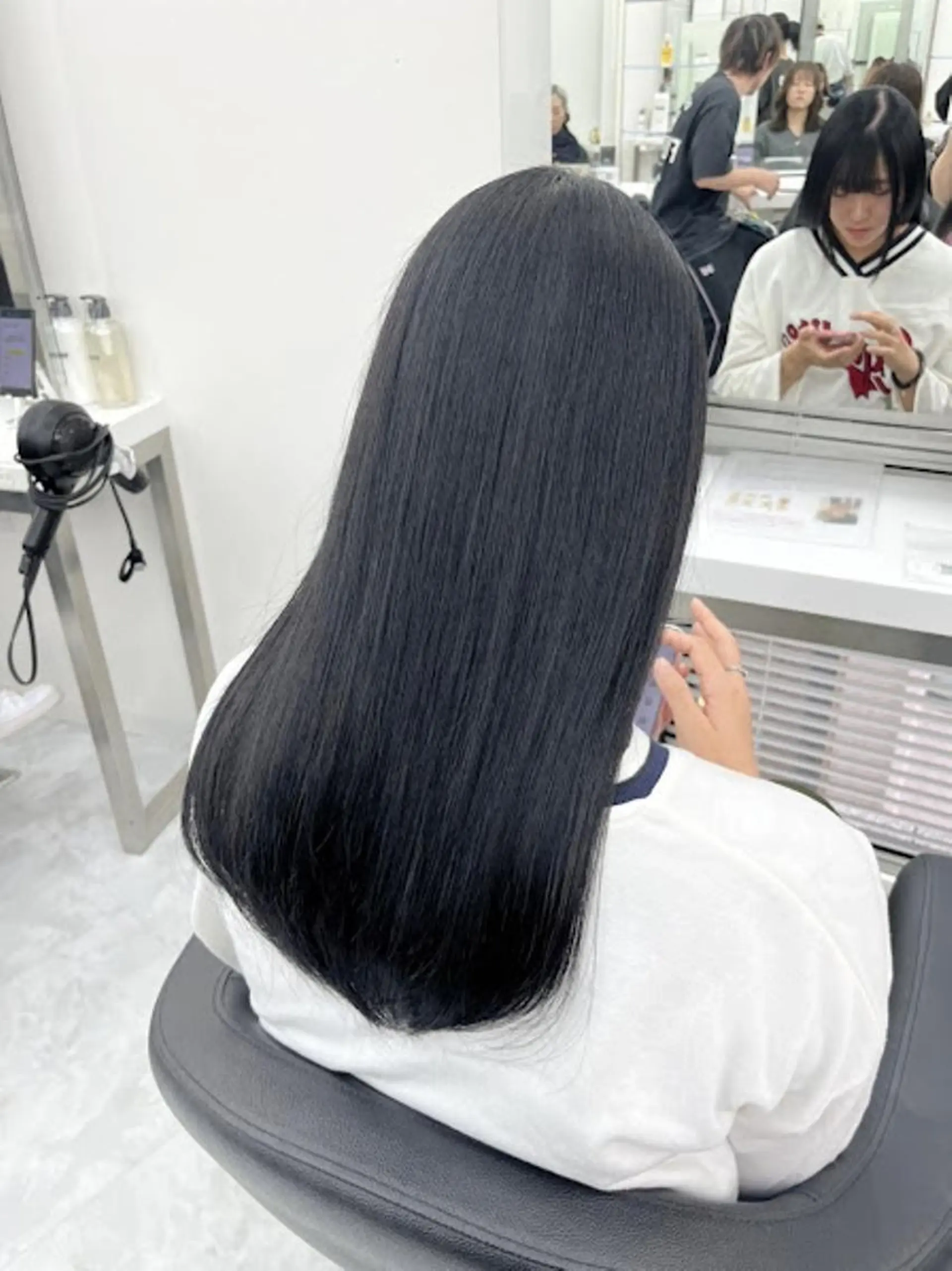 カラー official TUNE銀座🪄✨のヘアスタイル