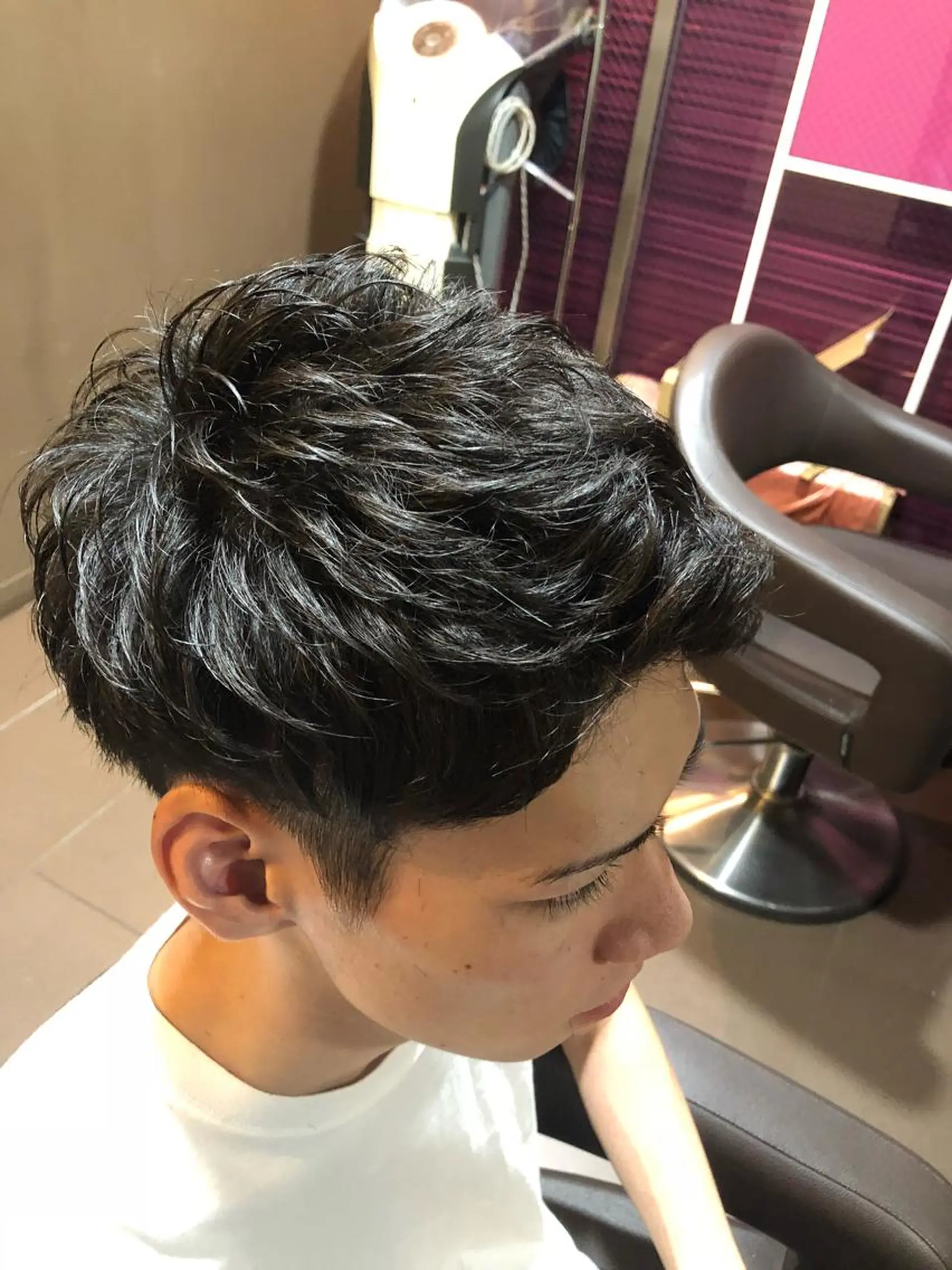 ショート メンズ アップバング 韓国風メンズ/毛流れ ヘアなら須田龍世のヘアスタイル