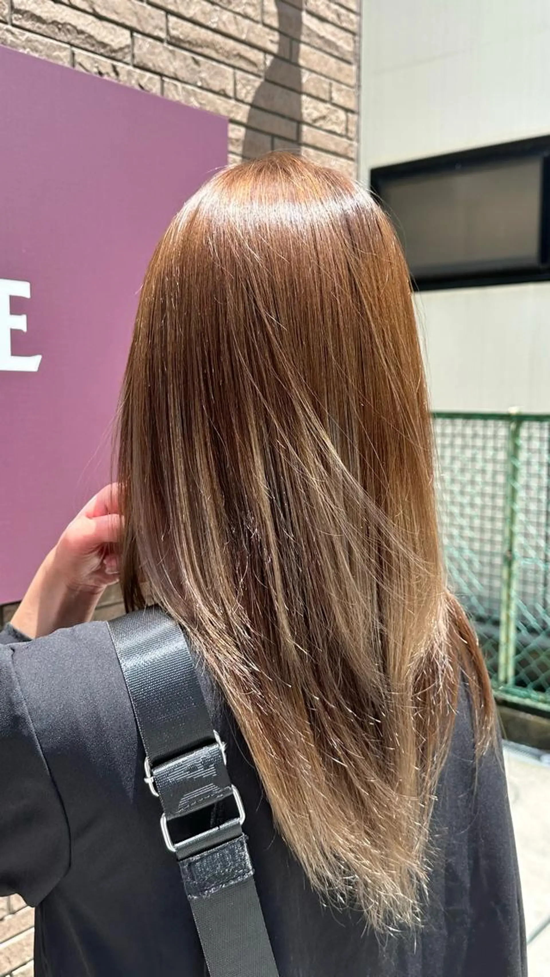 セミロング レイヤーカット 飯塚 優希のヘアスタイル