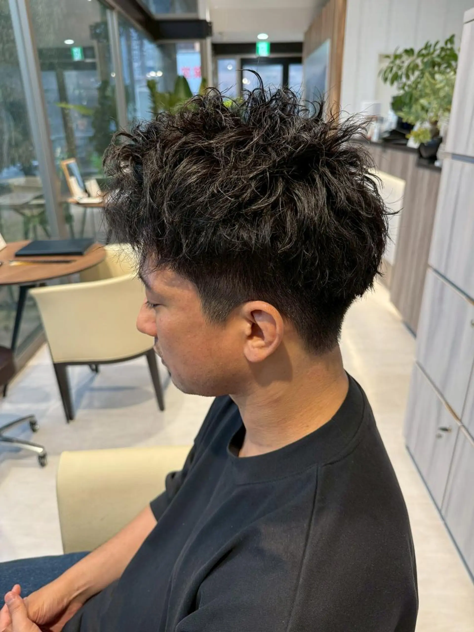 パーマ メンズ ショート フェードカット メンズ韓国風 韓国マッシュ マッシュ メンズパーマ カット パーマ メンズ特化🏆 田中滉のヘアスタイル