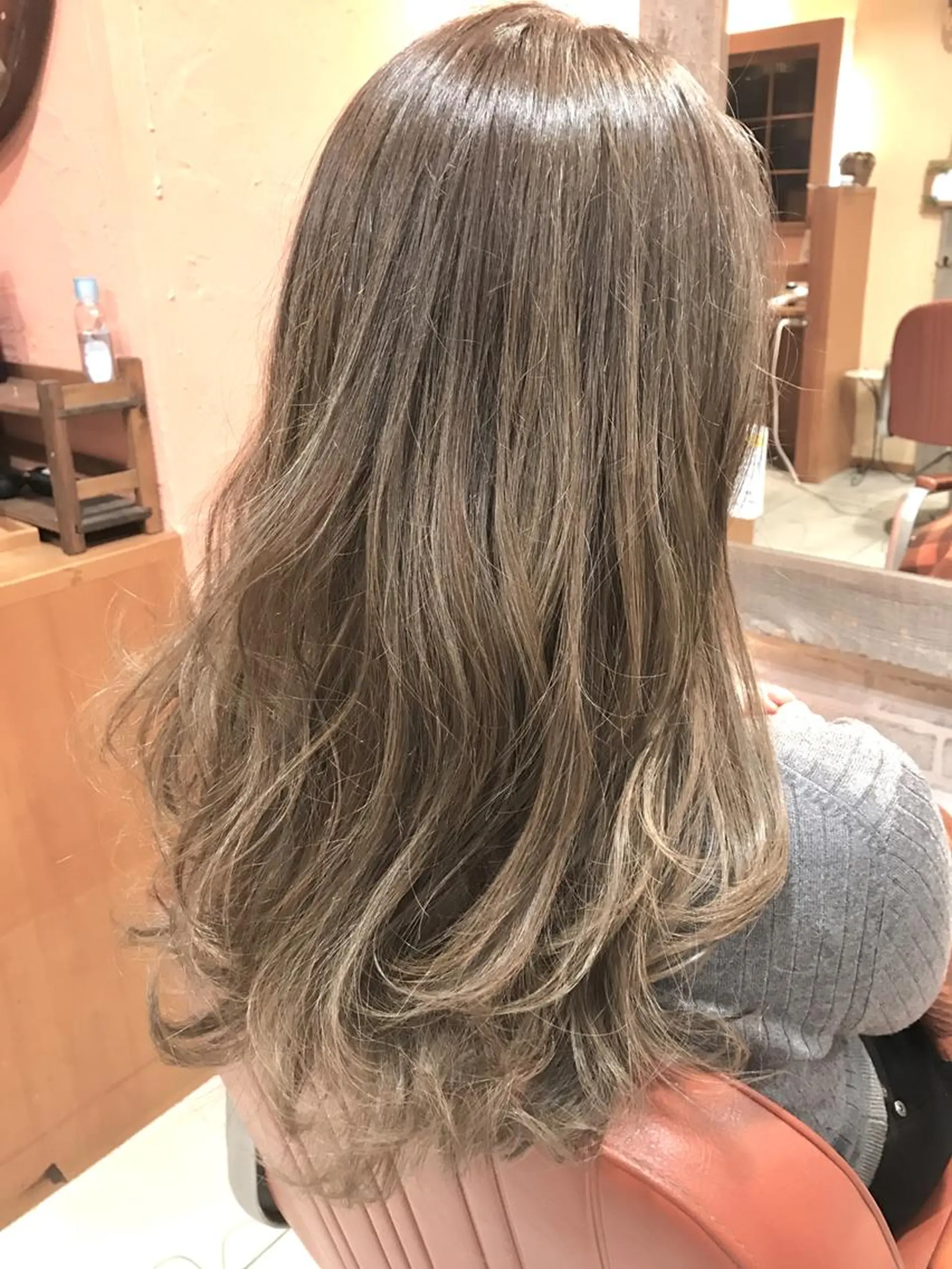 ミディアム ミディアムパーマ ボブ くせ毛 外国人風カラー 似合わせカット 増子 幹樹のヘアスタイル