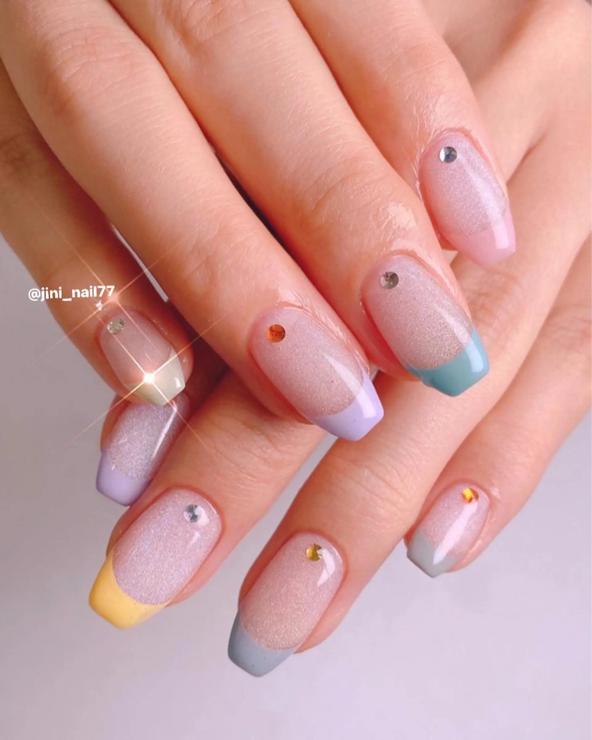 ネイル JINI NAIL所属・ジニ ネイルのネイルデザイン