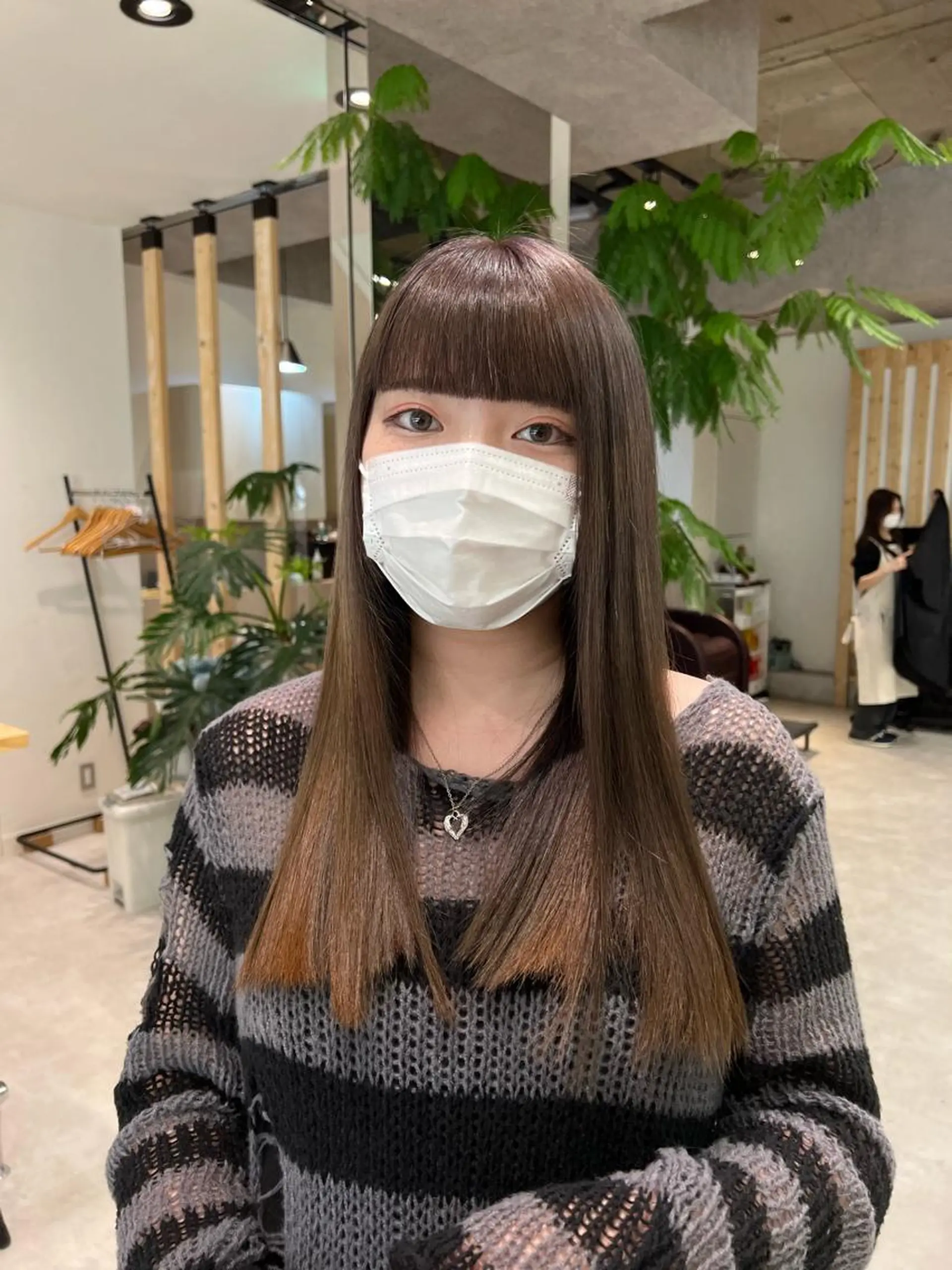 セミロング カラー ヘアカラー トリートメント 🍀お悩み改善憧れの 美髪　小林風雅のヘアスタイル