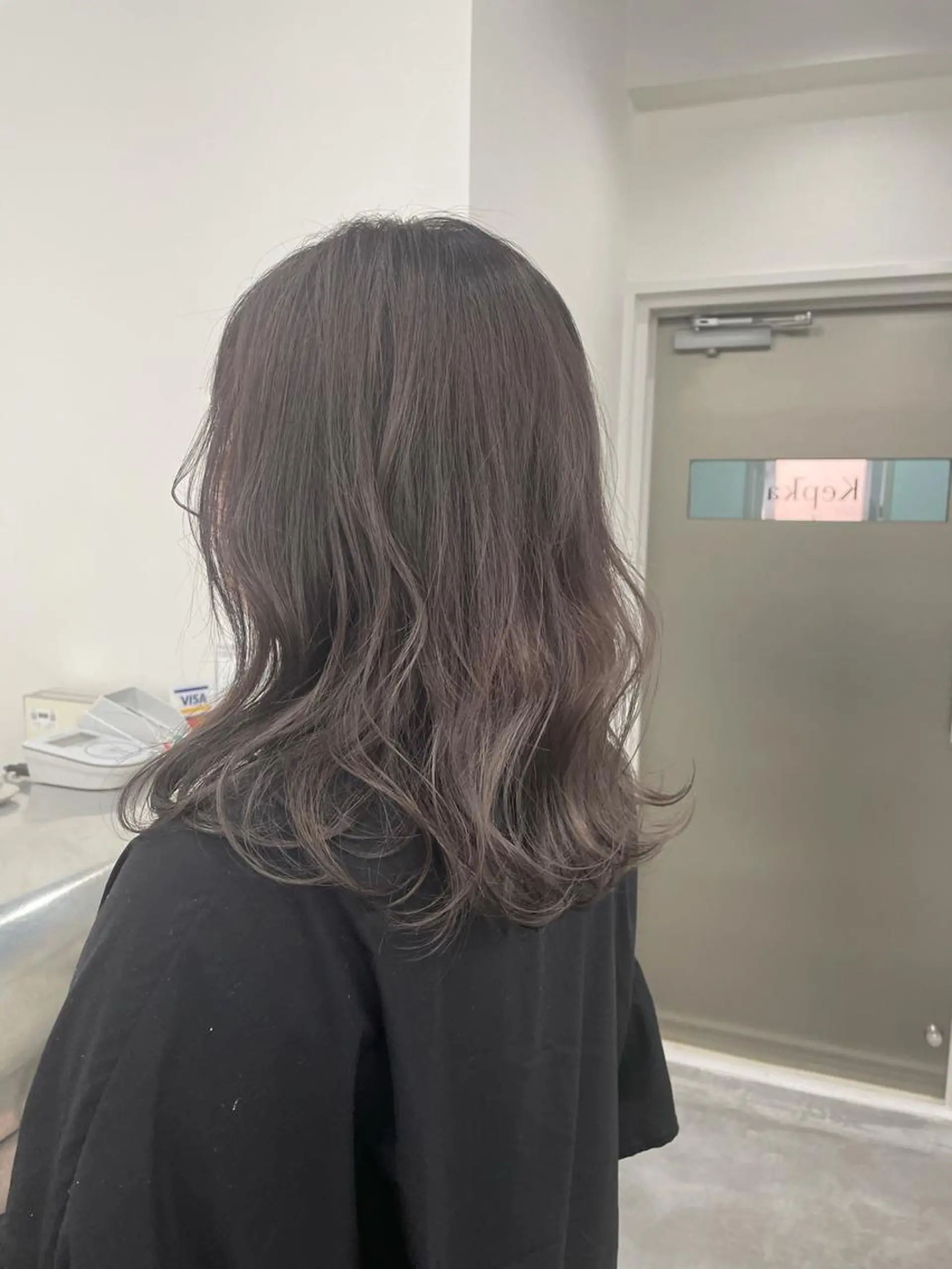 ミディアム カラー セルフホワイトニング Ines渡辺リエのその他イメージ