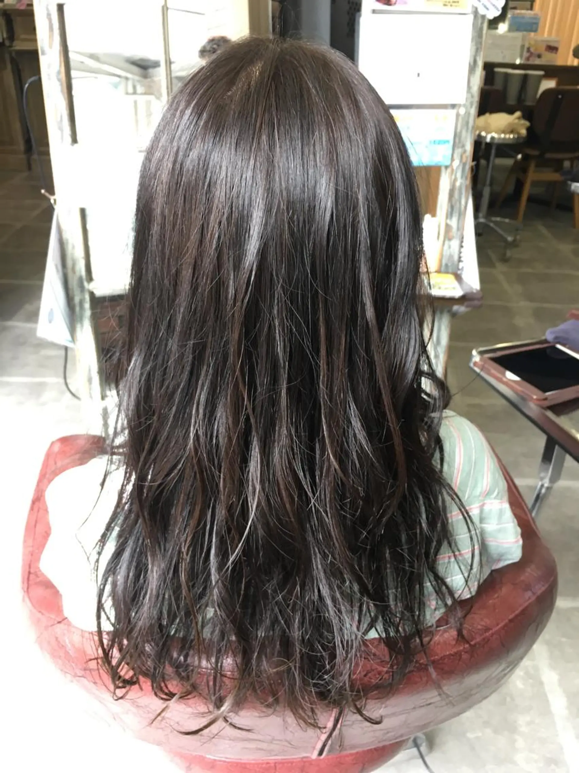 ロング カラー ダークグレー ダークグレージュ グレージュ 🧶ブリーチカラー TERU🧶のヘアスタイル