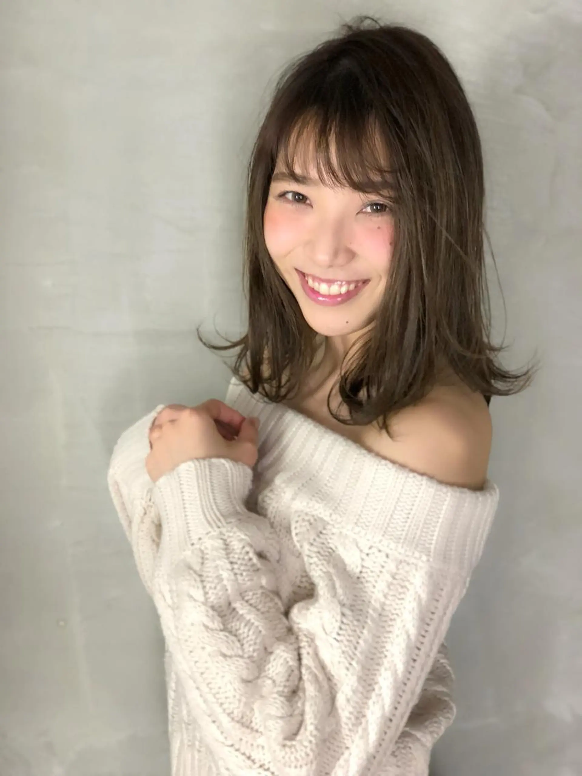 ミディアム カラー RIANA/髪質改善 マンツーマンサロンのヘアスタイル