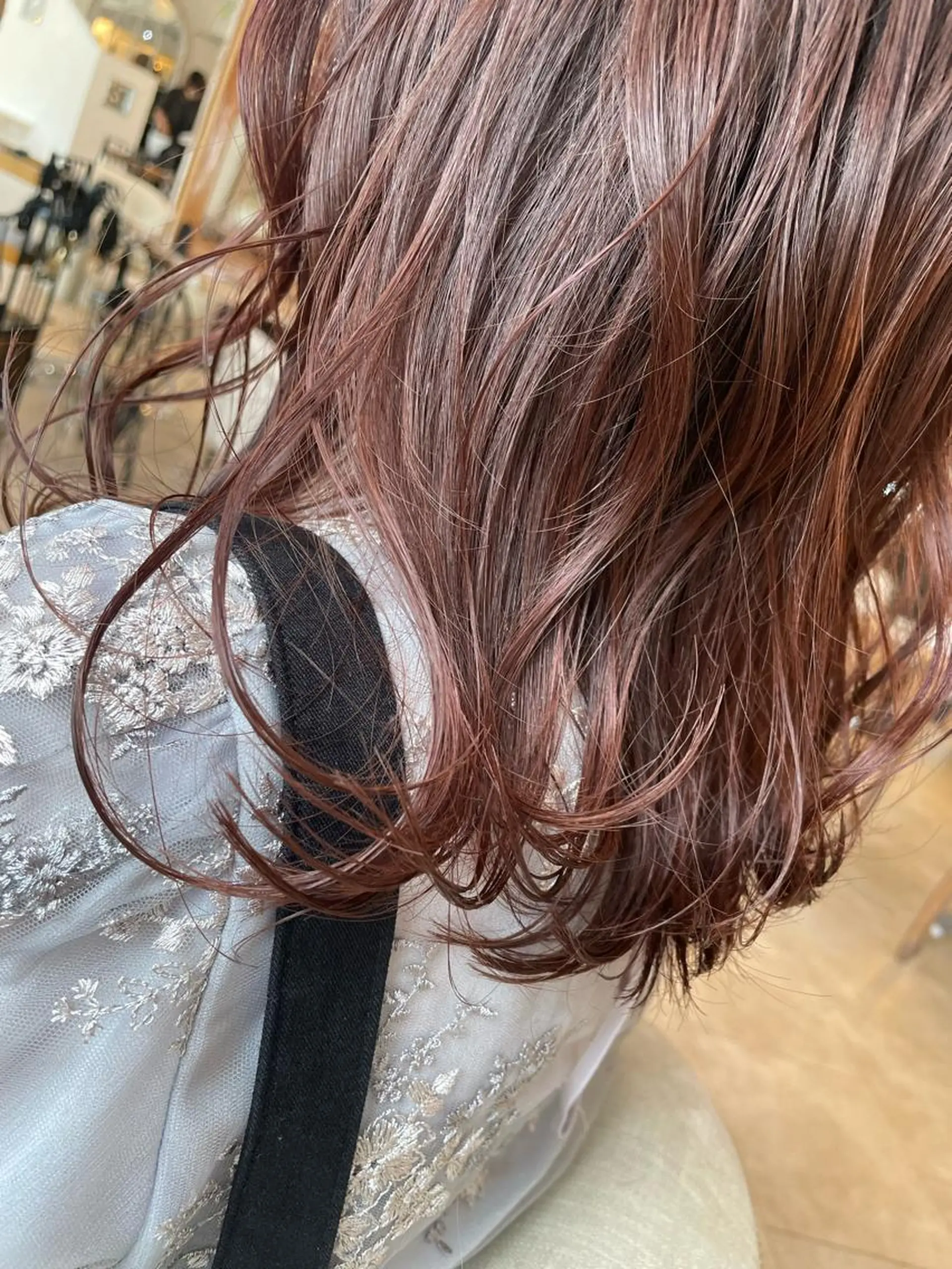 ミディアム カラー ラベンダーカラー ラベンダーピンク ピンクカラー カット ヘアカラー トリートメント 金子 しおりのヘアスタイル