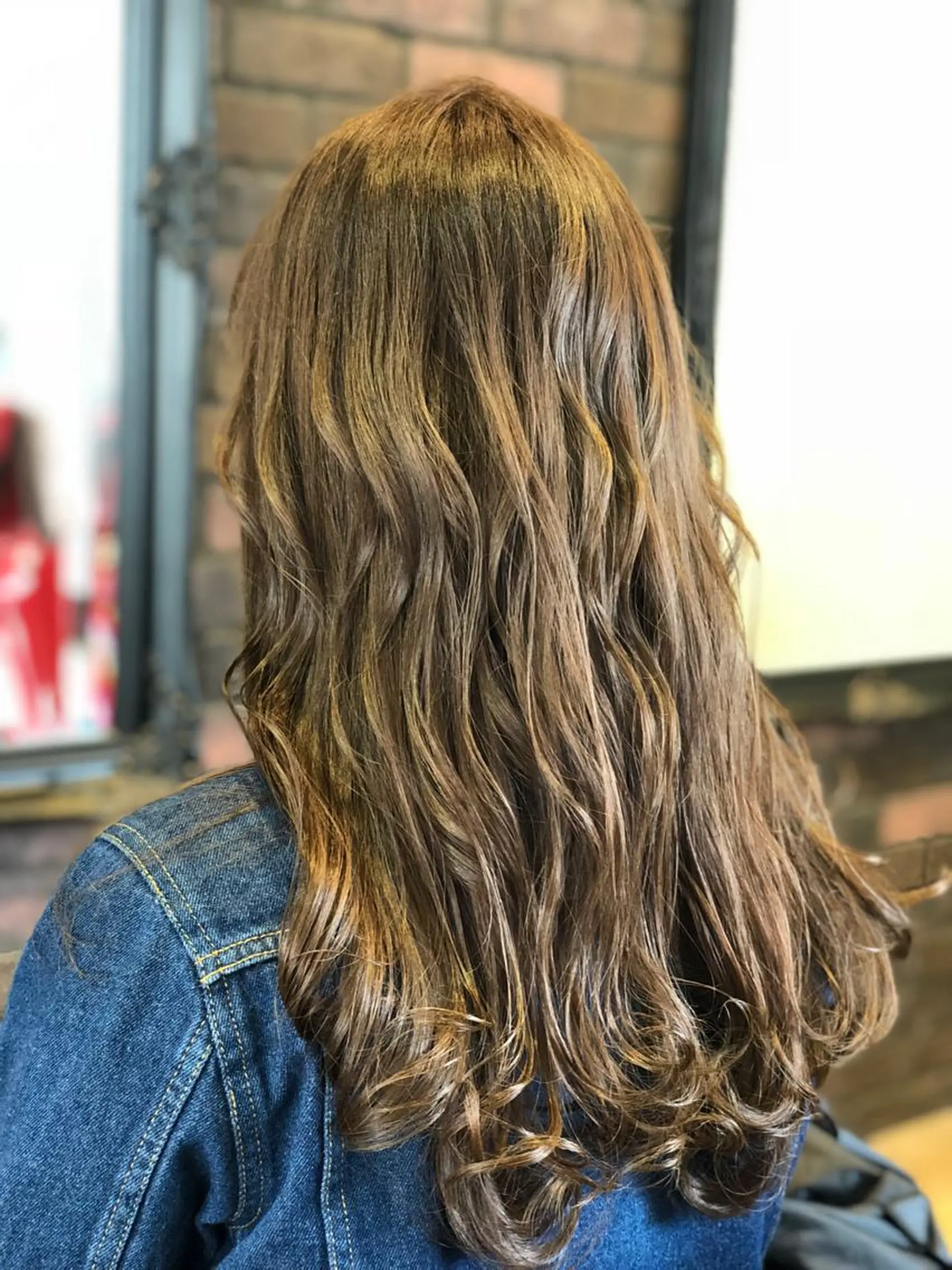 セミロング カラー パーマ カット ヘアカラー トリートメント olga所属・松尾謙佑【ハイライト LEDエクステ】のヘアスタイル