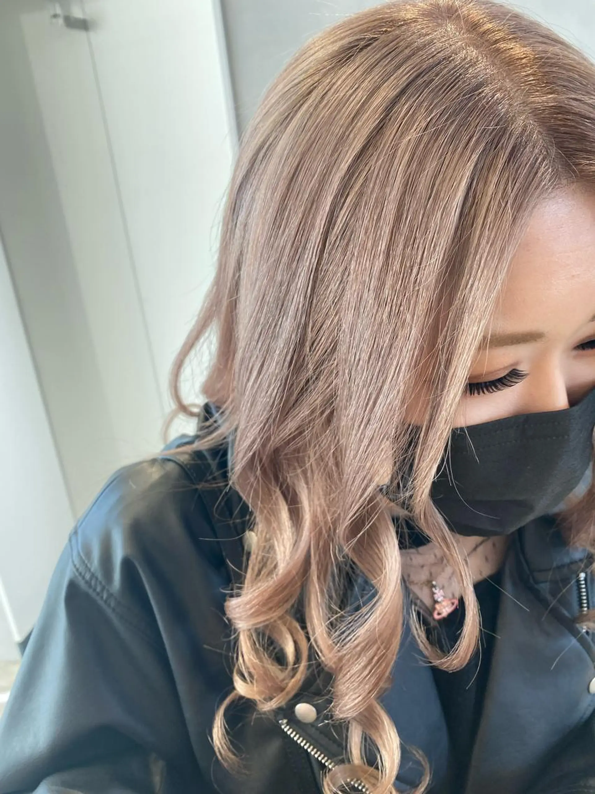 セミロング カラー ベージュカラー ホワイトベージュ ピンク/ベージュ /似合わせ/田島百華のヘアスタイル