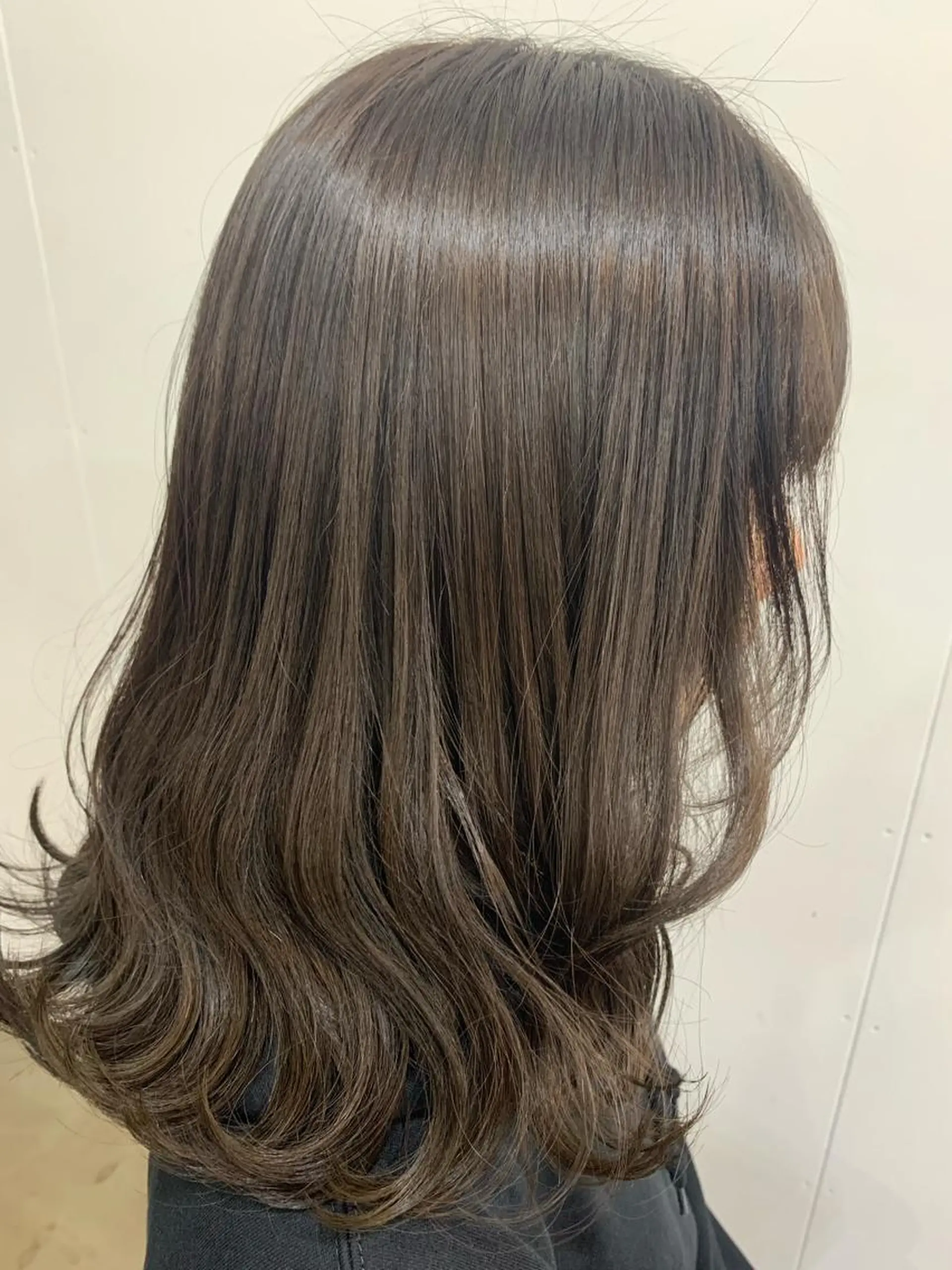 セミロング SALTO所属・RINKA 琳茄のヘアスタイル