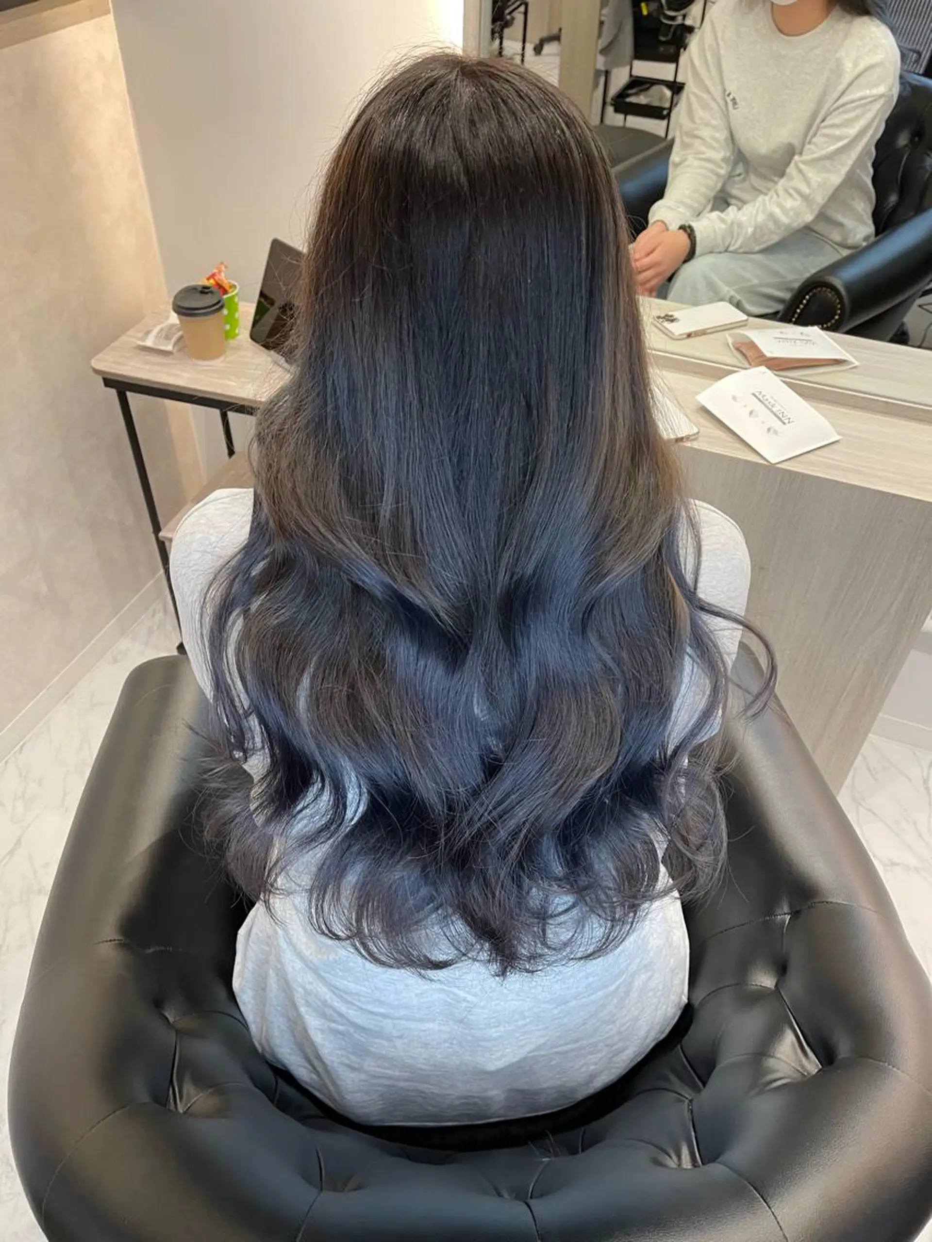 ロング カラー ヘアカラー トリートメント &chaLme   心斎橋所属・emi/髪質改善/ 韓国風/艶カラーのヘアスタイル