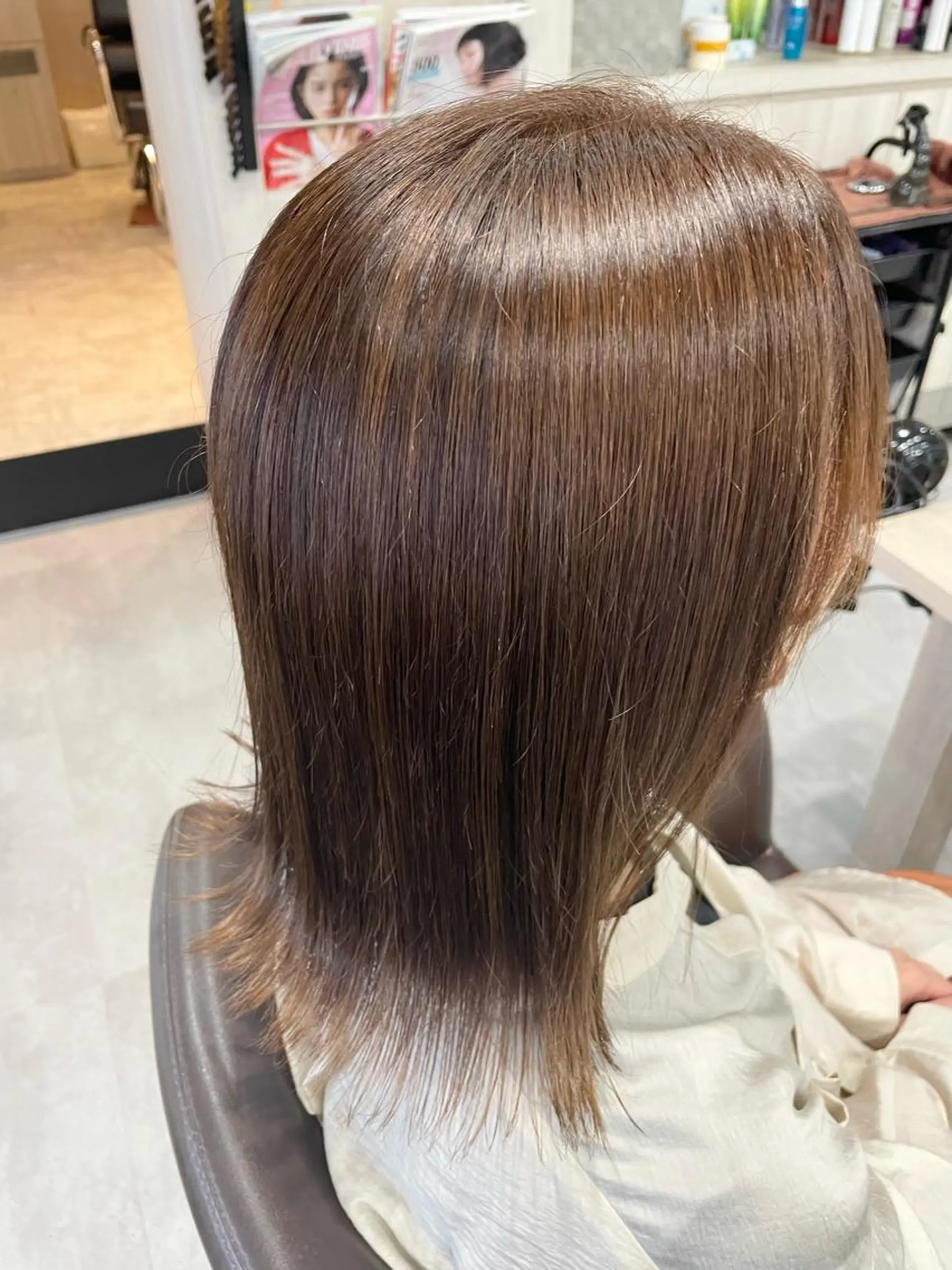 ミディアム 永田 まどかのヘアスタイル