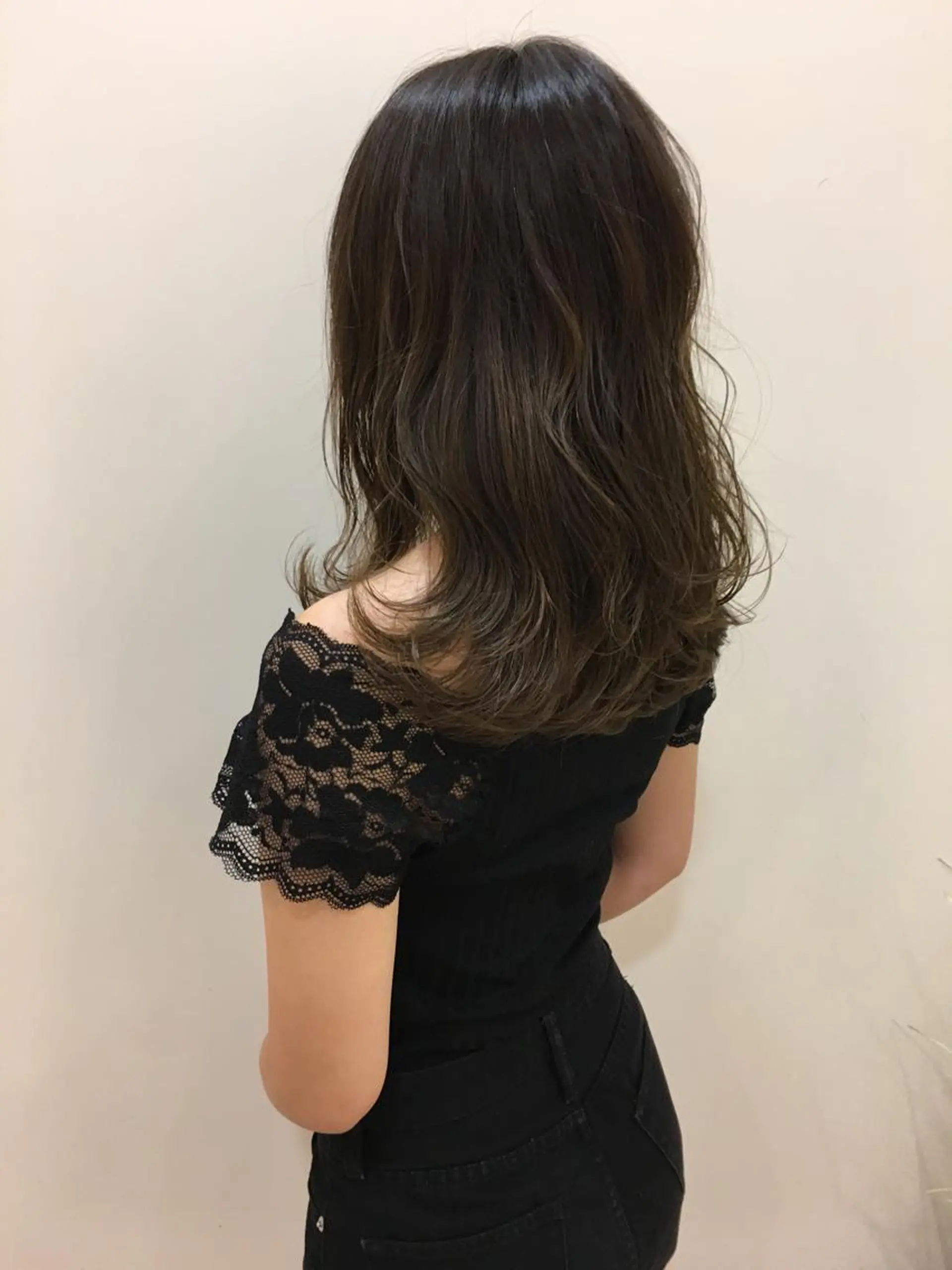 セミロング カラー ヘアアレンジ グラデーションカラー 寺内 紳悟のヘアスタイル