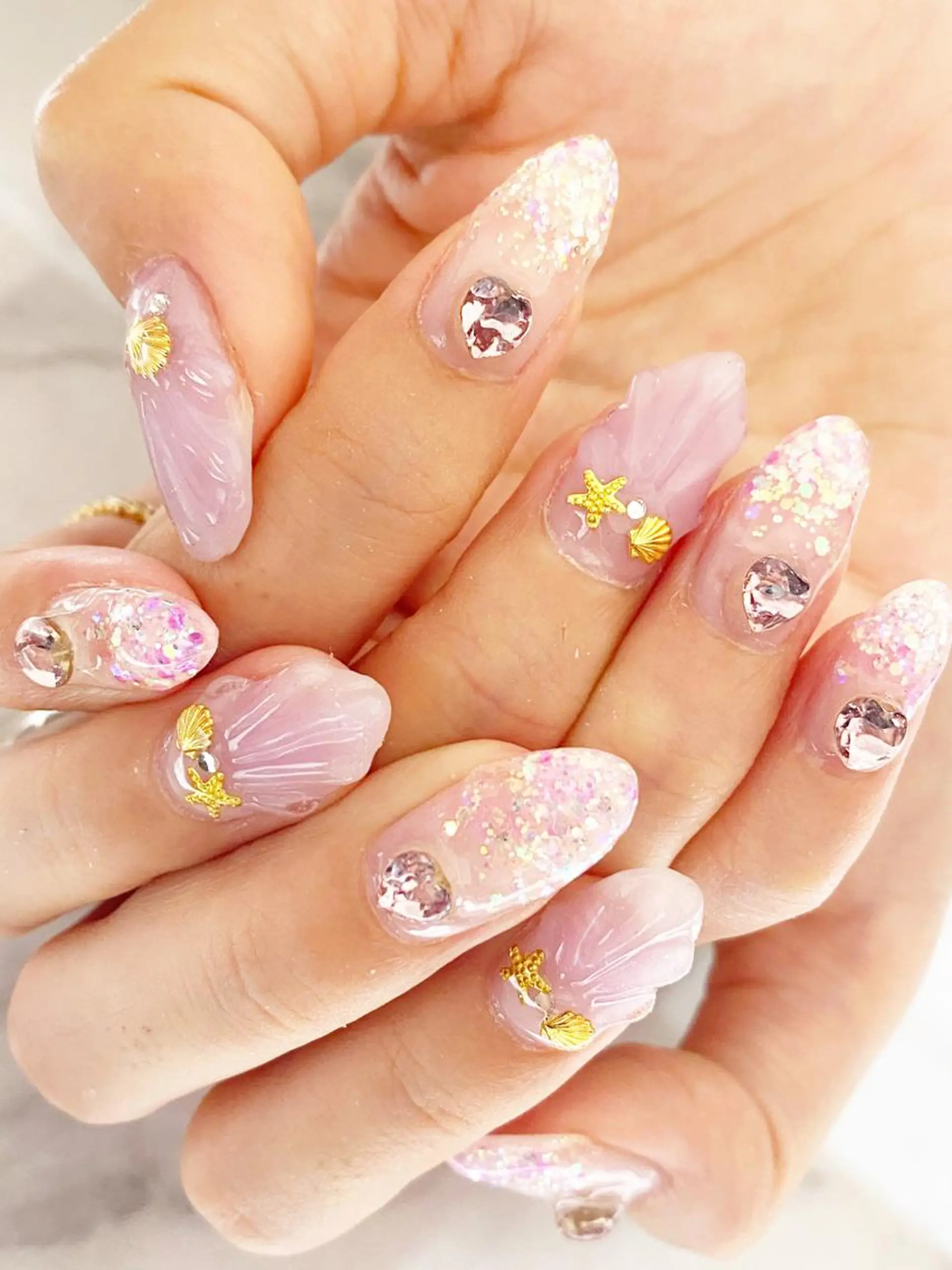 ネイル アートネイル クリアネイル ミラーネイル 持ち込み ストーンネイル YUN 💅のネイルデザイン