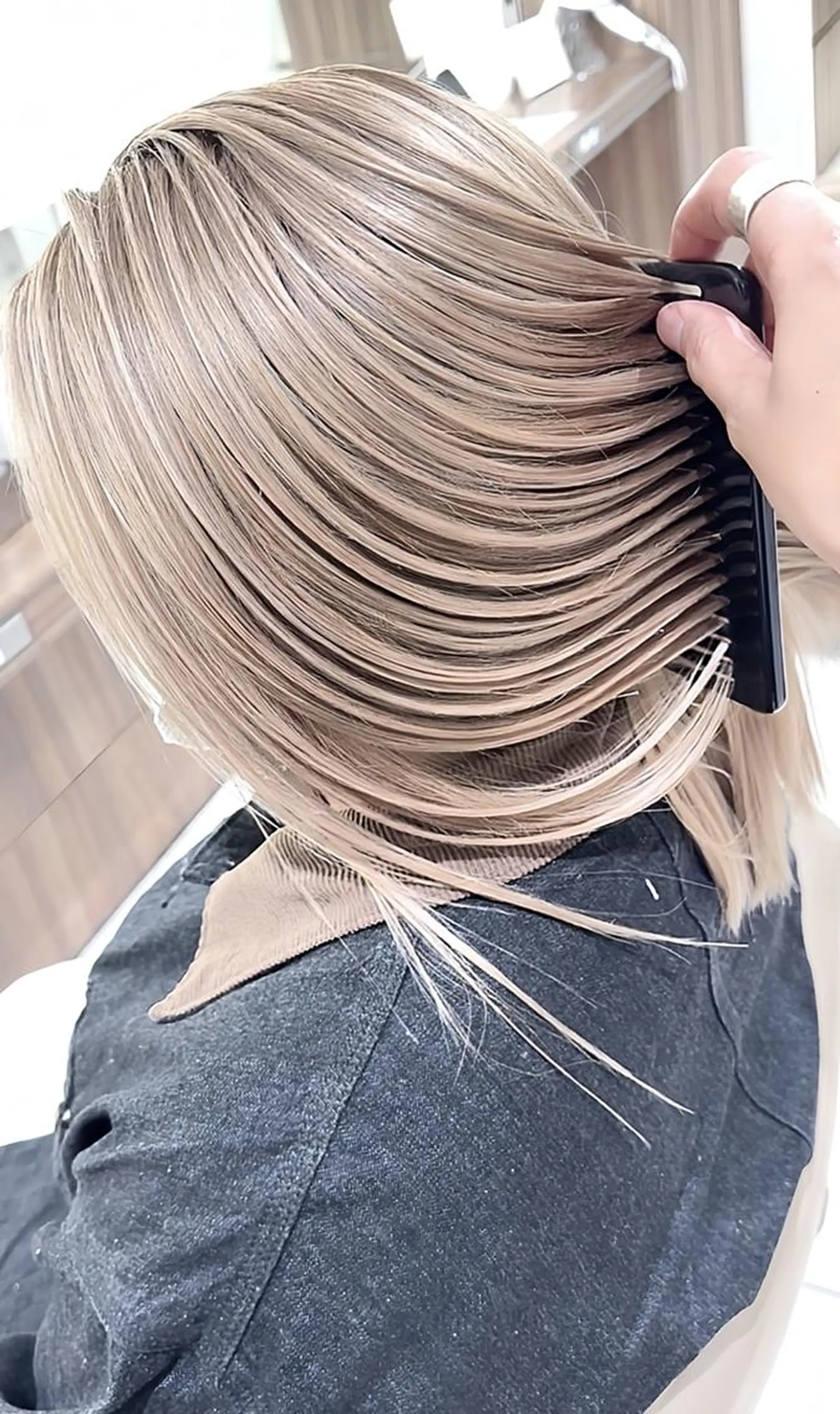 セミロング カラー バレイヤージュ 髪質改善 レイヤーカット カット ヘアカラー トリートメント 山崎俊輔/髪質改善 /バレイヤージュのヘアスタイル