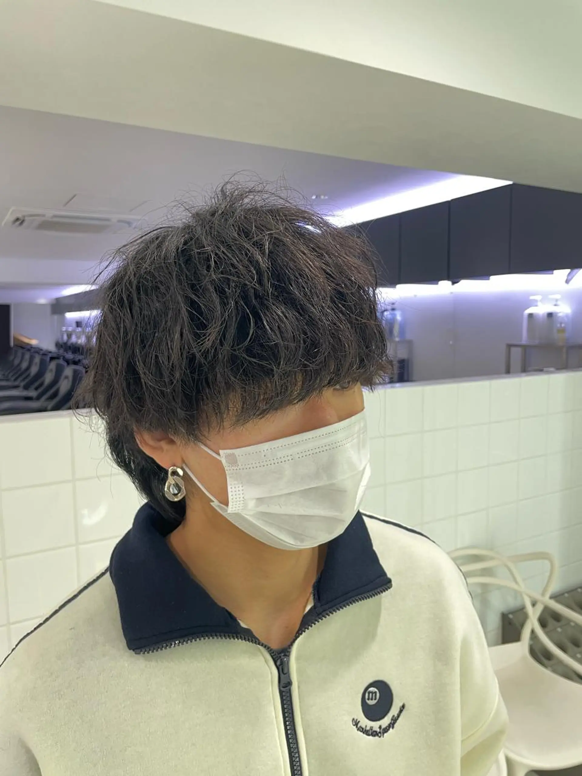 ミディアム ヘアアレンジ メンズ マッシュウルフ マッシュ メンズウルフカット ウルフカット 顔まわりカット の達人のヘアスタイル