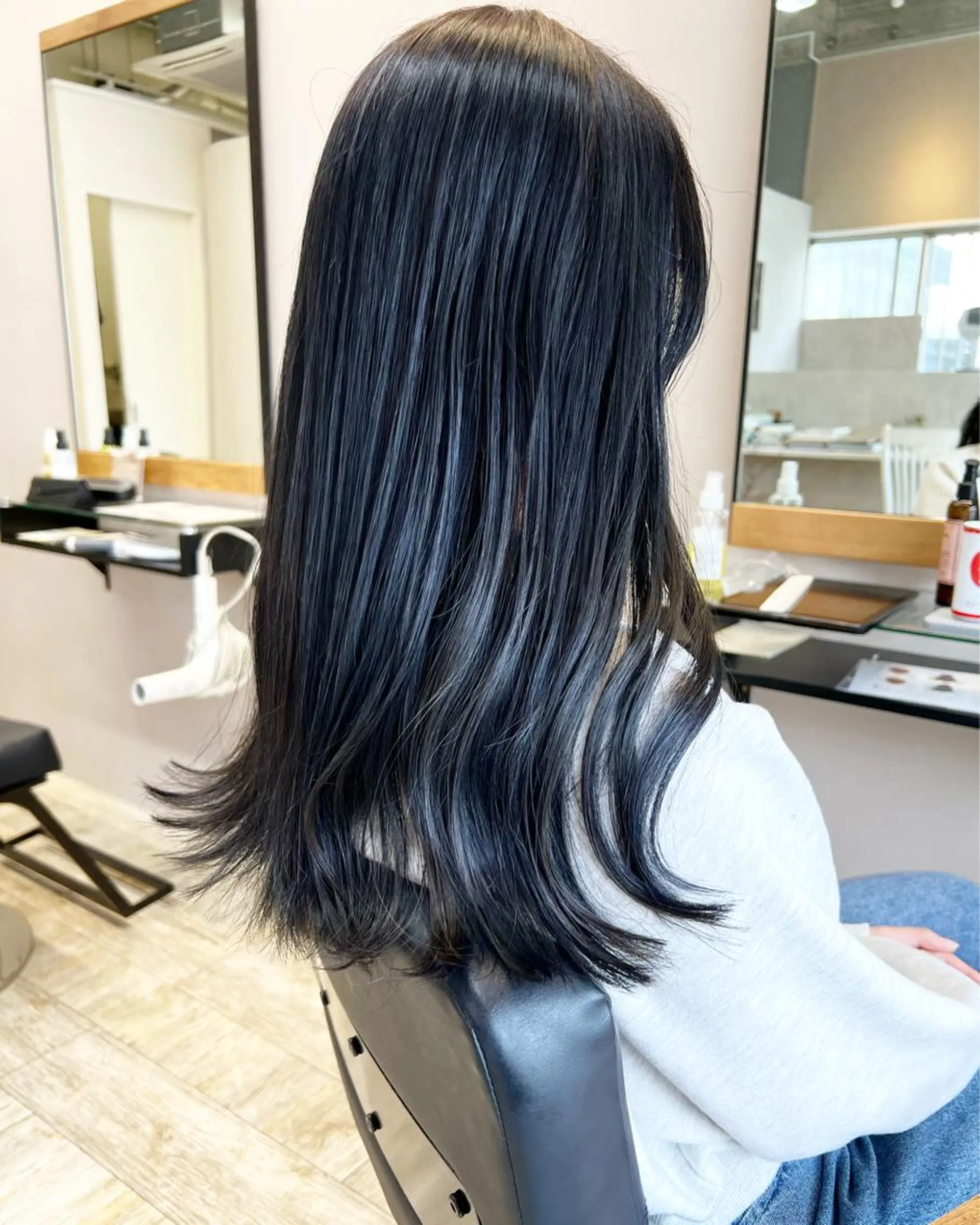 ロング カラー ブルーカラー テトネ タカシのヘアスタイル