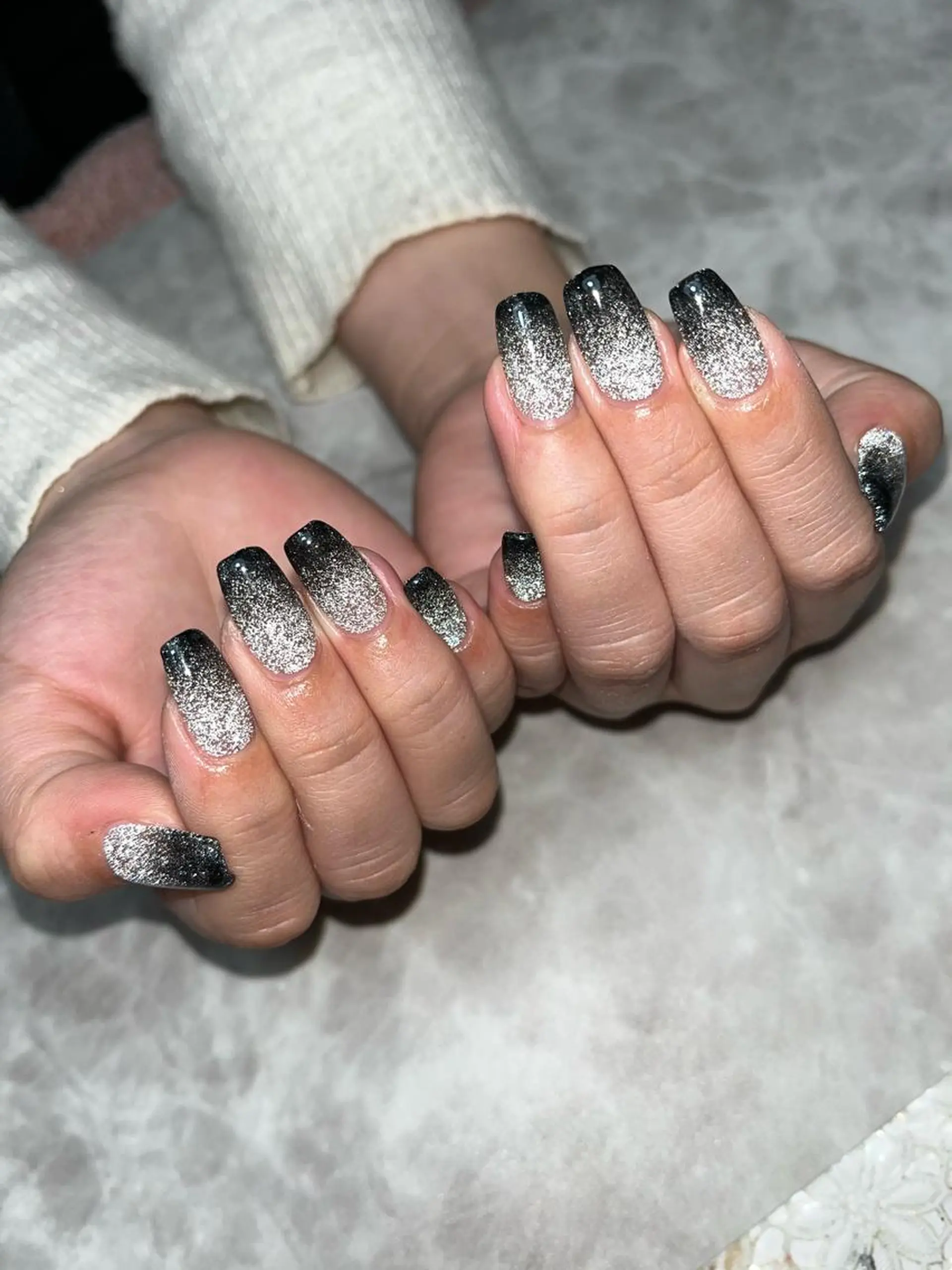 ネイル 成人式 フラッシュネイル ジェルネイル キラキラネイル 韓国ネイル ハンドネイル nails' it...のネイルデザイン