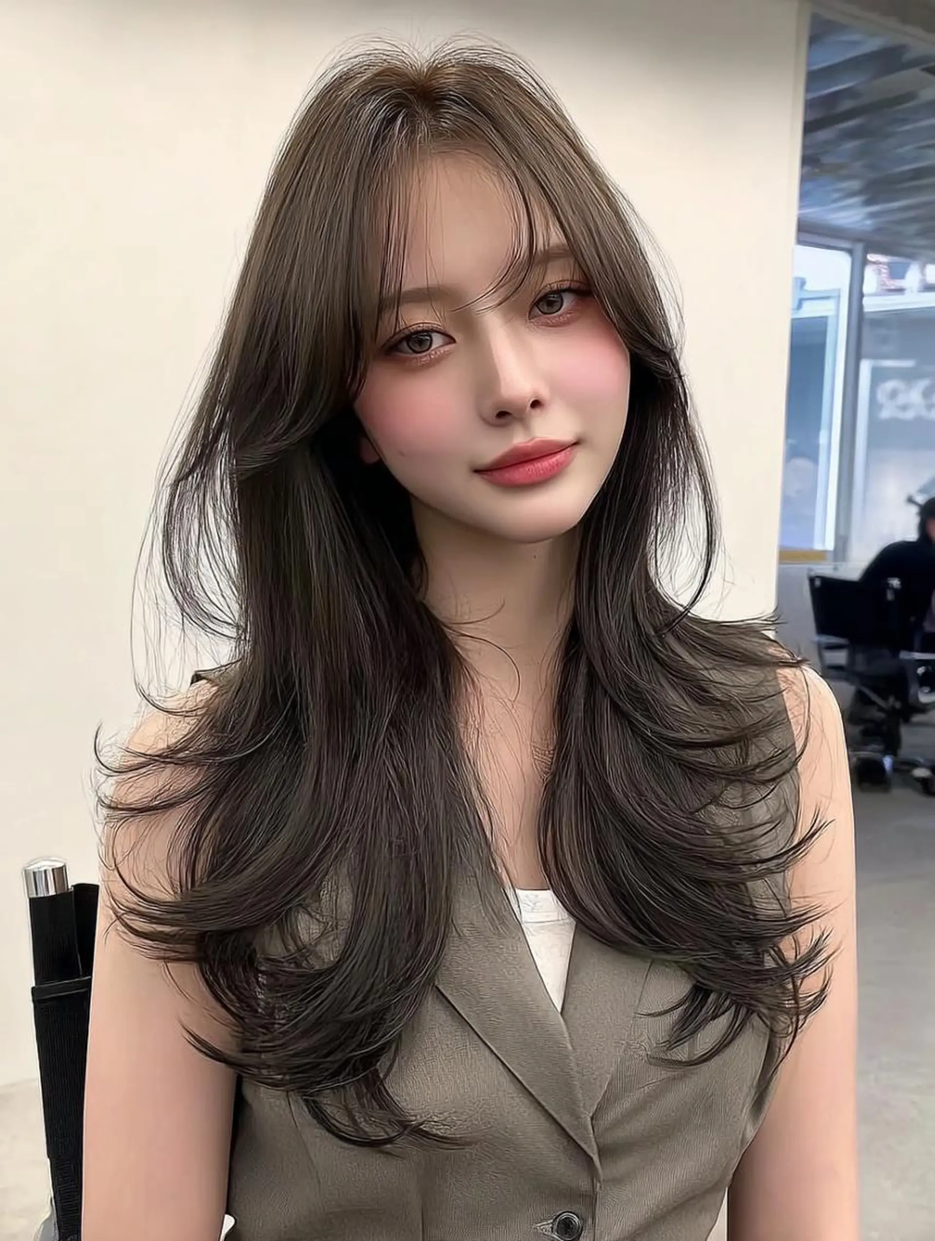 ロング ボブ 顔まわりレイヤー 髪質改善 韓国風ヘア レイヤーカット ヘアカラー トリートメント 松井 美祐宇のヘアスタイル