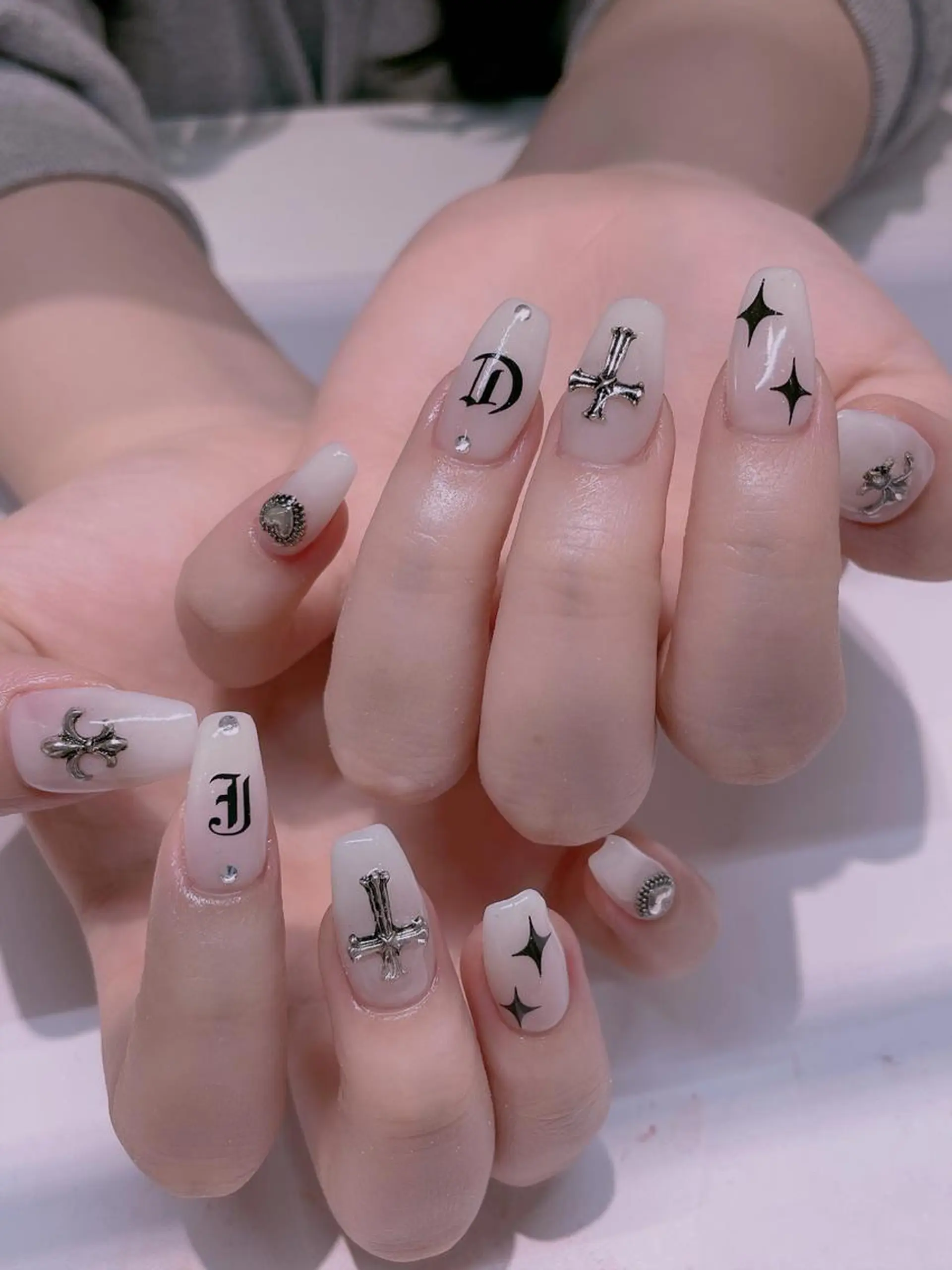 ネイル 美爪パラジェル導入店 Sunnilyのネイルデザイン