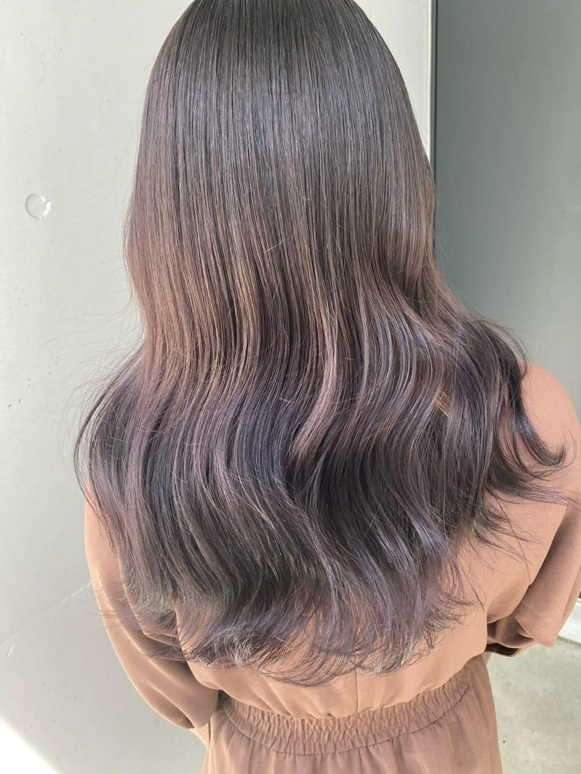 セミロング カラー セミロングパーマ ベージュカラー ピンクカラー ピンクベージュ 学生 髪質改善/レイヤー ストウシンゴのヘアスタイル