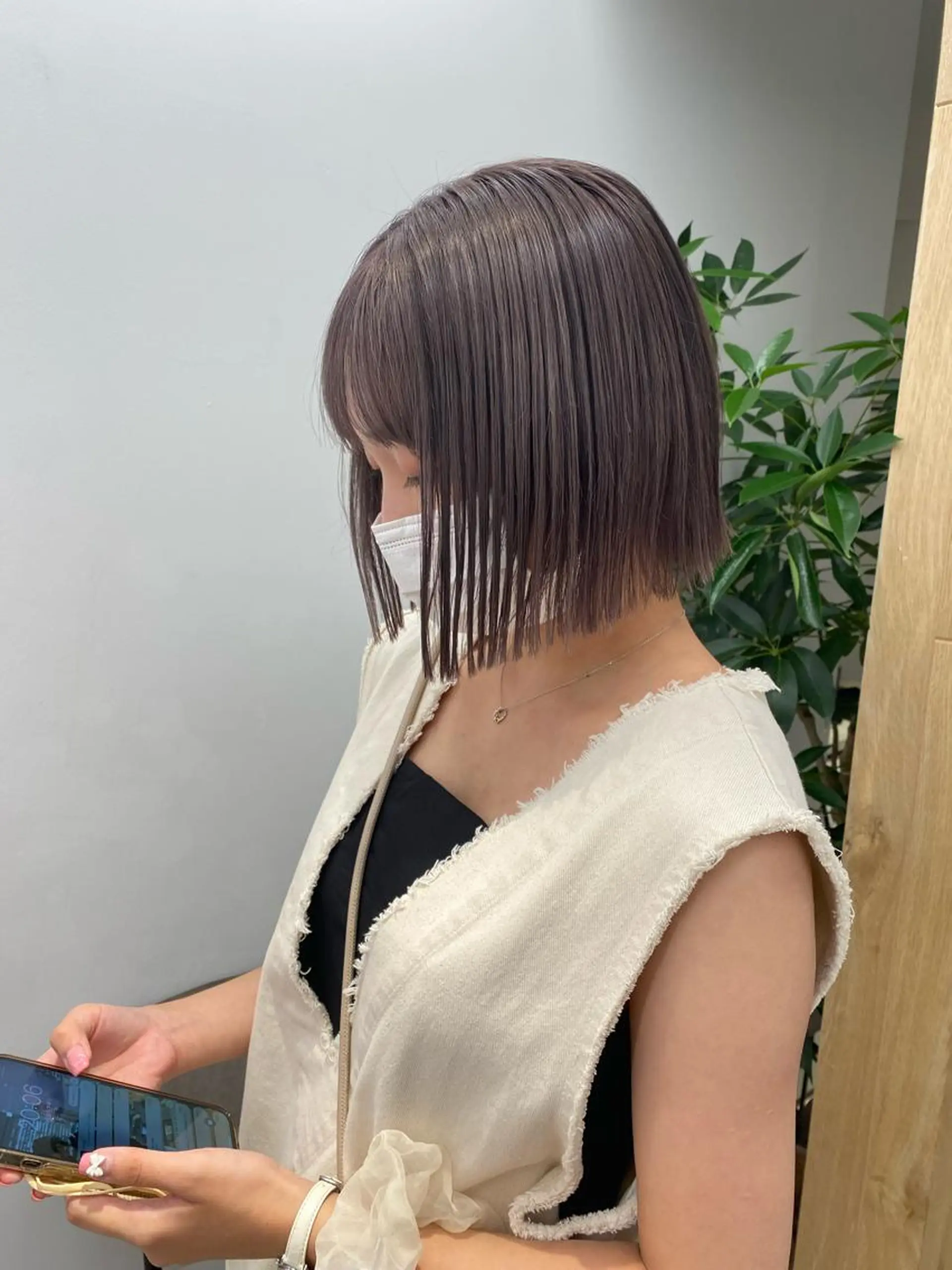 ショート カラー ブリーチ グレージュ シアーグレージュ 艶カラー 🤍🫧/makoのヘアスタイル