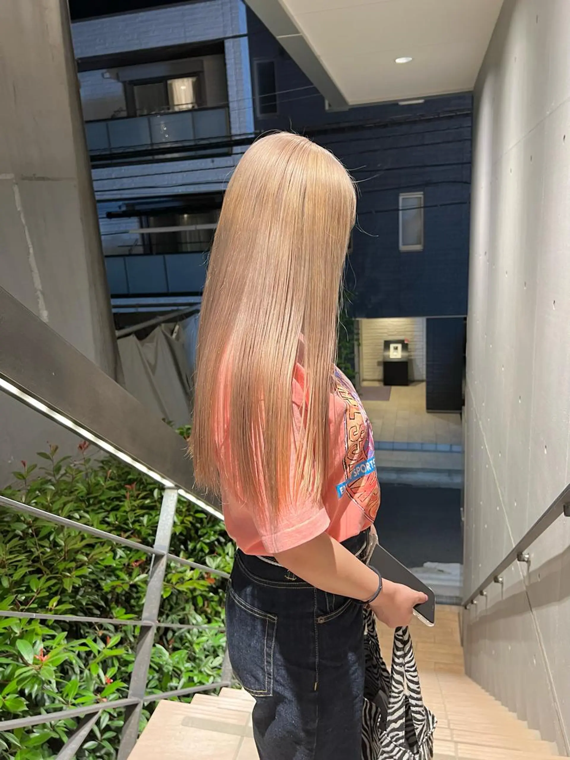 ロング カット ヘアカラー トリートメント 艶髪レイヤー/ ハイトーンKeitaのヘアスタイル