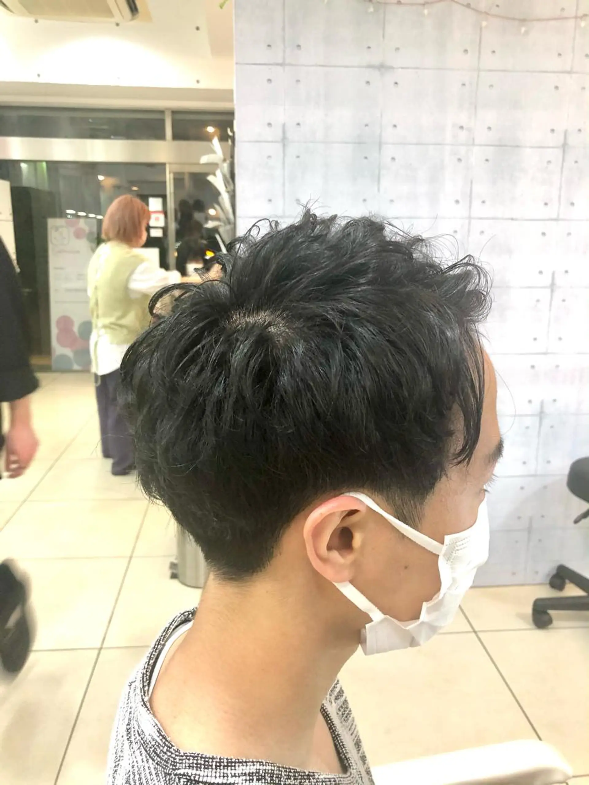 ショート パーマ メンズ 髪質改善× ハイライト溝江のヘアスタイル