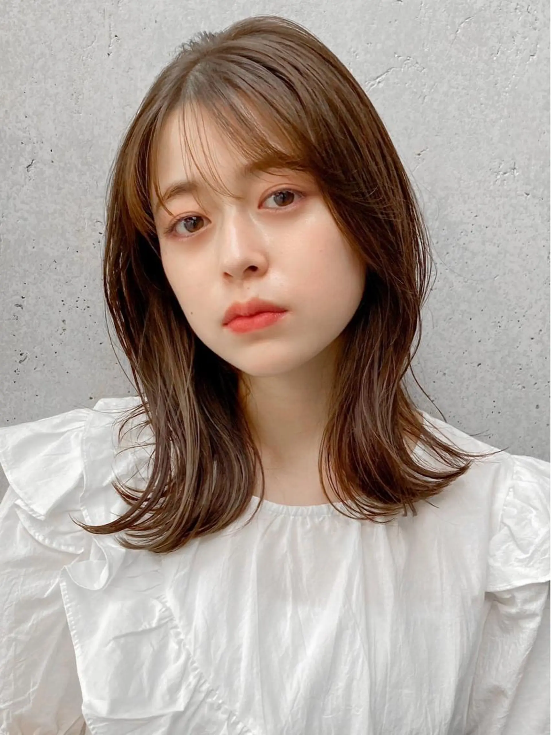 セミロング Agnos青山所属・鈴木 里奈のヘアスタイル