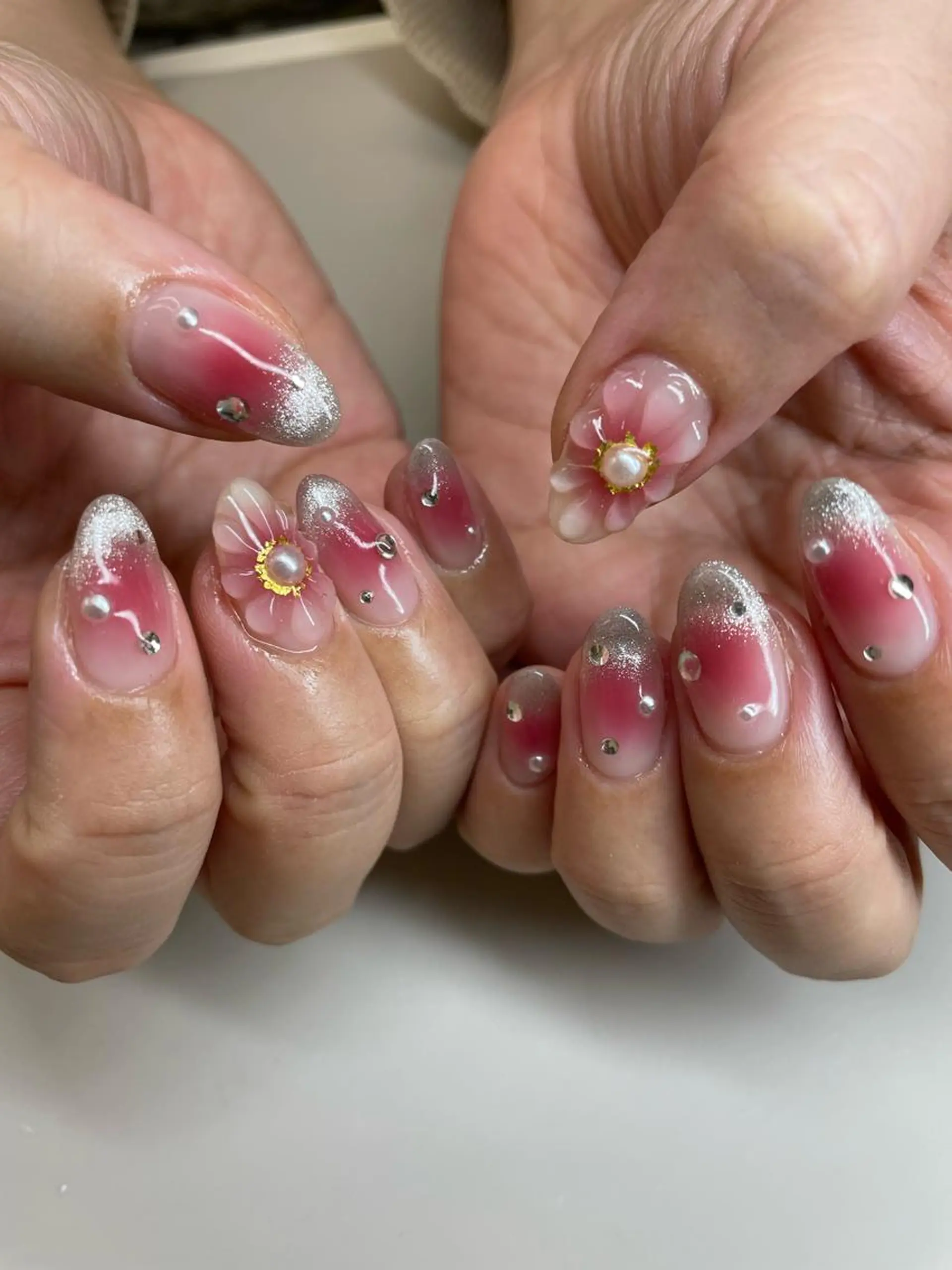 ネイル ハンドネイル Hisaka Mikiのネイルデザイン