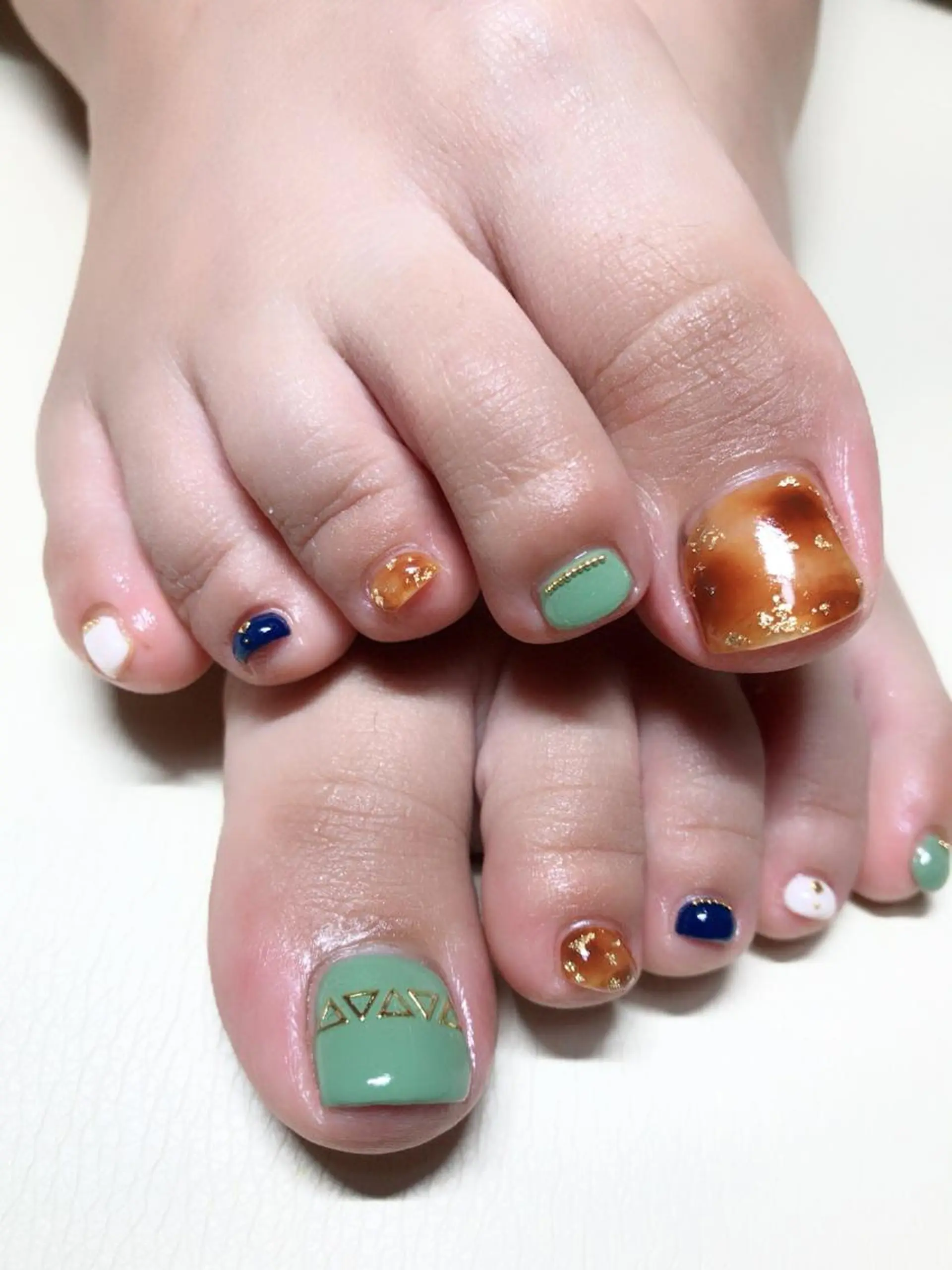 ネイル アートネイル ストーンネイル ネイル/耳つぼ /新ホワイトニングのネイルデザイン