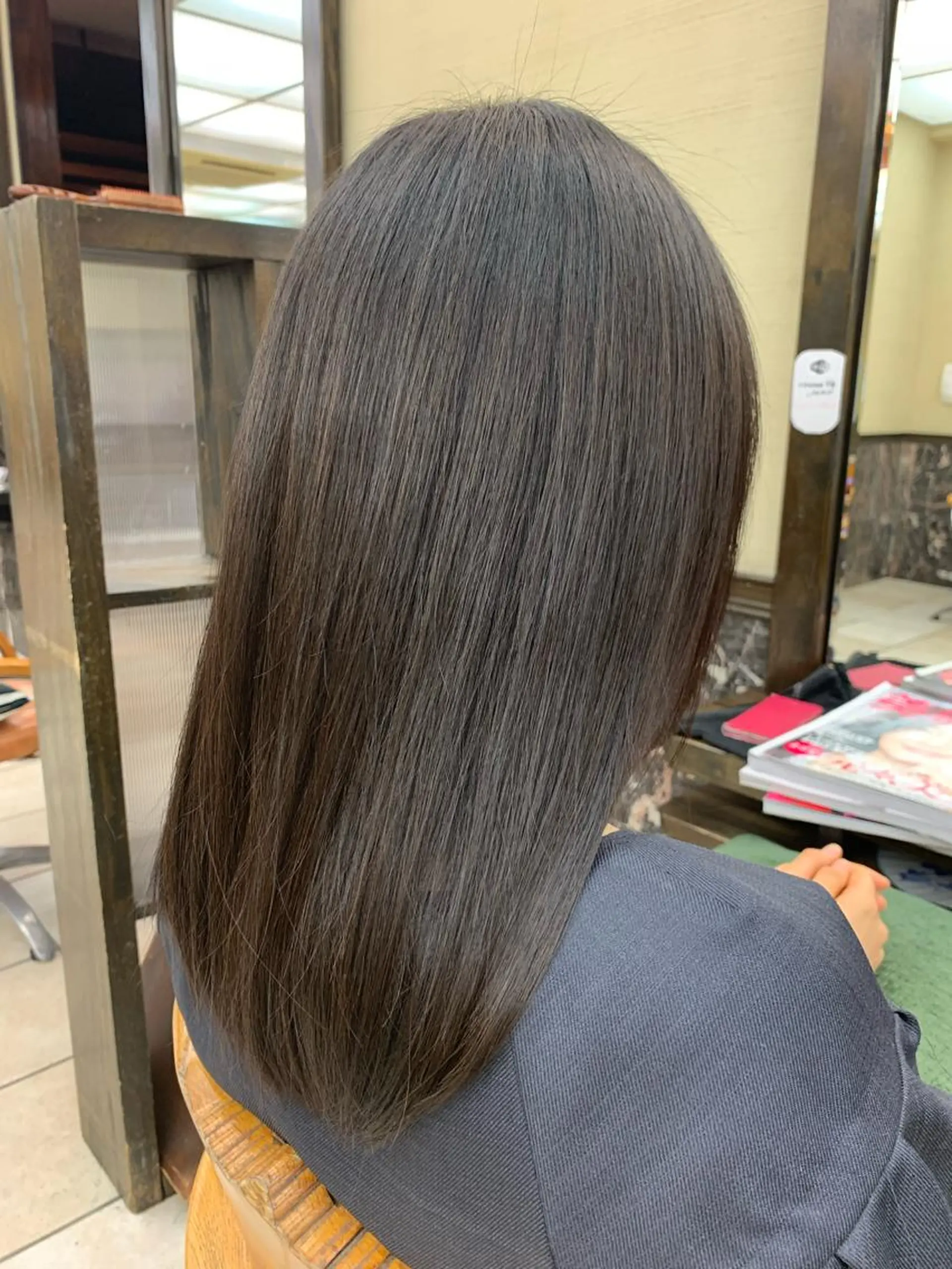 セミロング カラー CLOVER所属・HairSalon CLOVER🍀のヘアスタイル