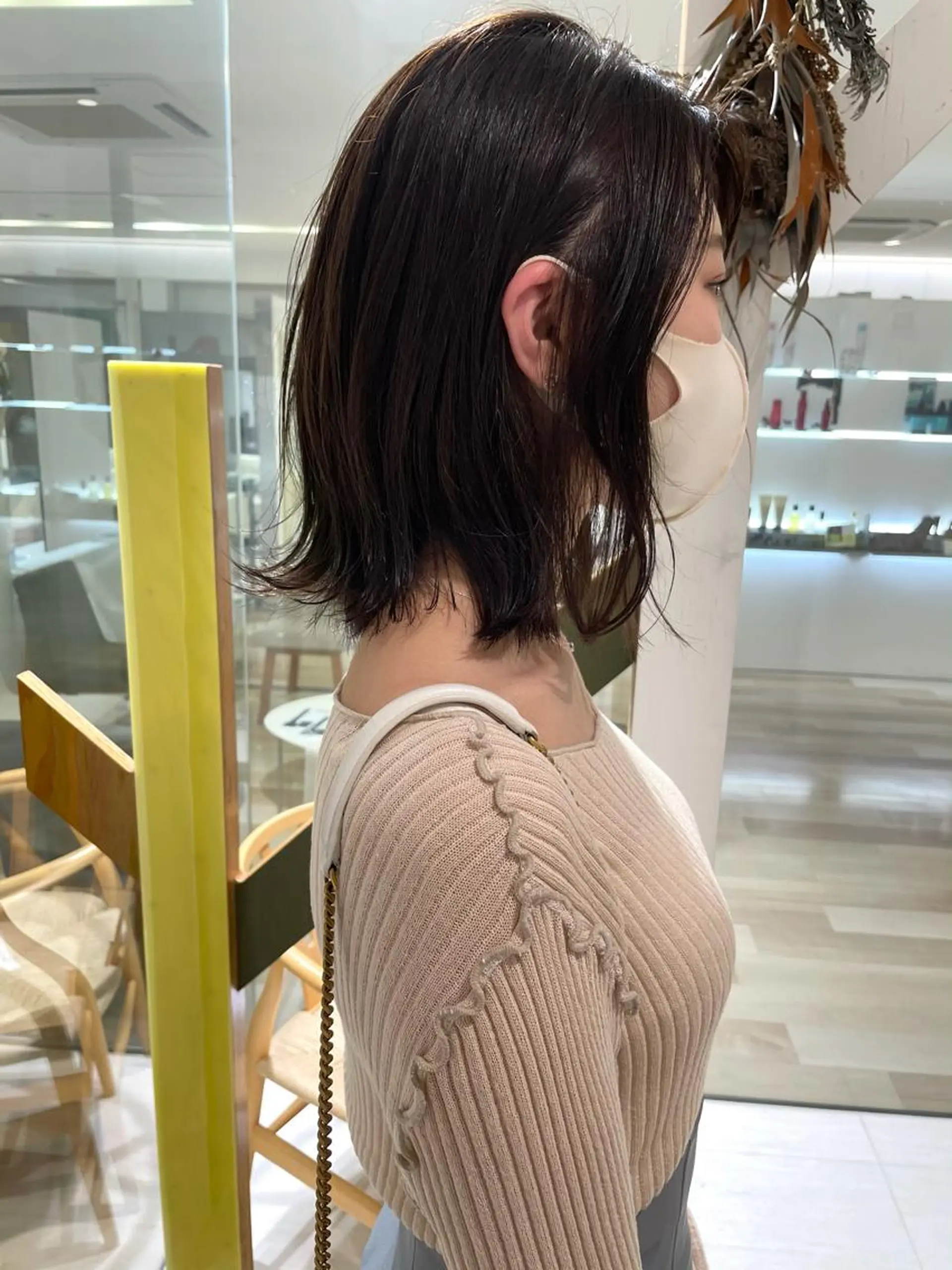 ミディアム ブリーチ/レイヤー 🌻Mutsumiのヘアスタイル