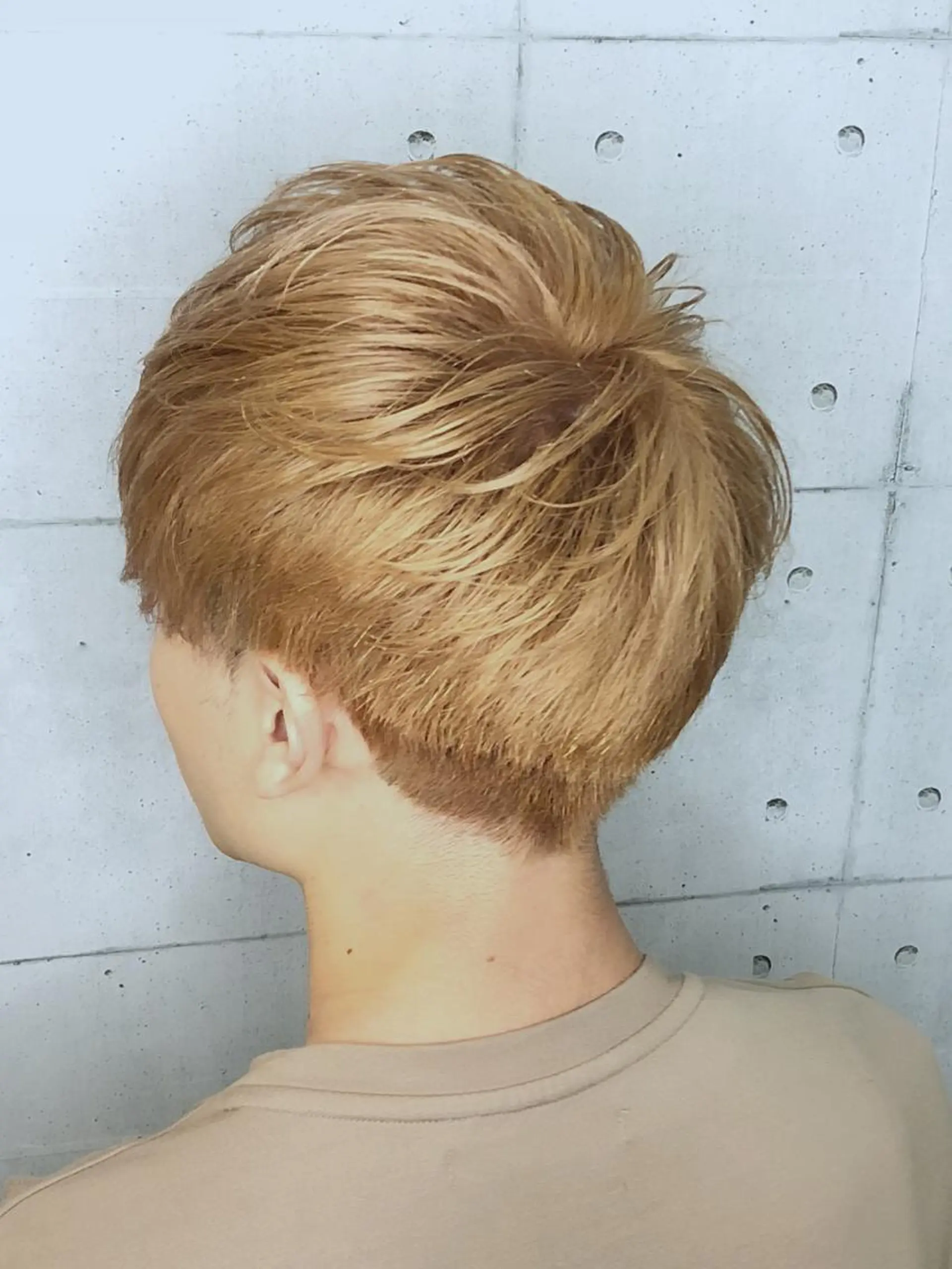 メンズ メンズブリーチ メンズハイトーン マッシュ 北脇 健治のヘアスタイル