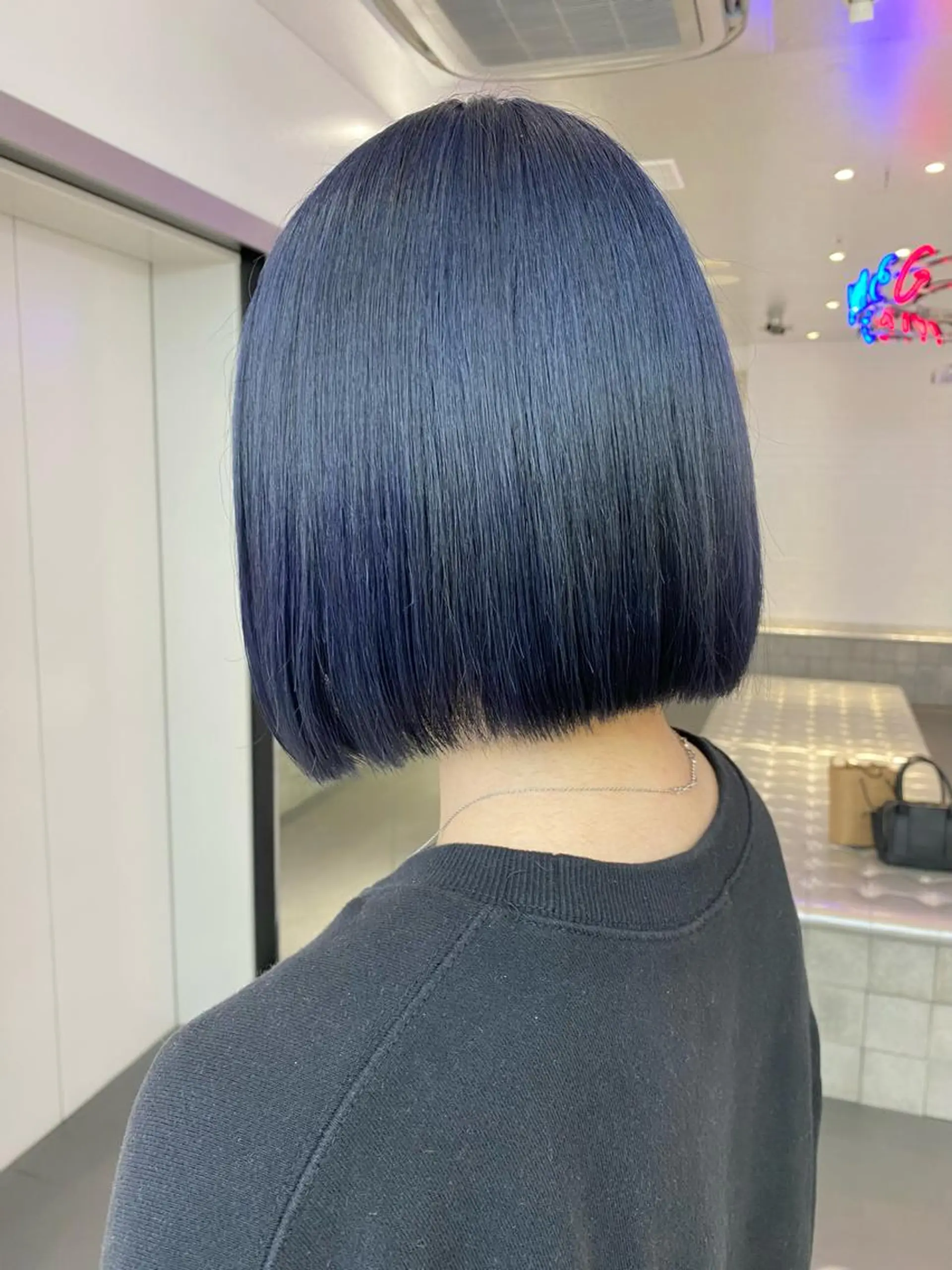 ショート カラー 黒髪 ブルーカラー ブルーブラック カット ヘアカラー ヘアセット レイヤー/ハイトーン 🧸SENAのヘアスタイル