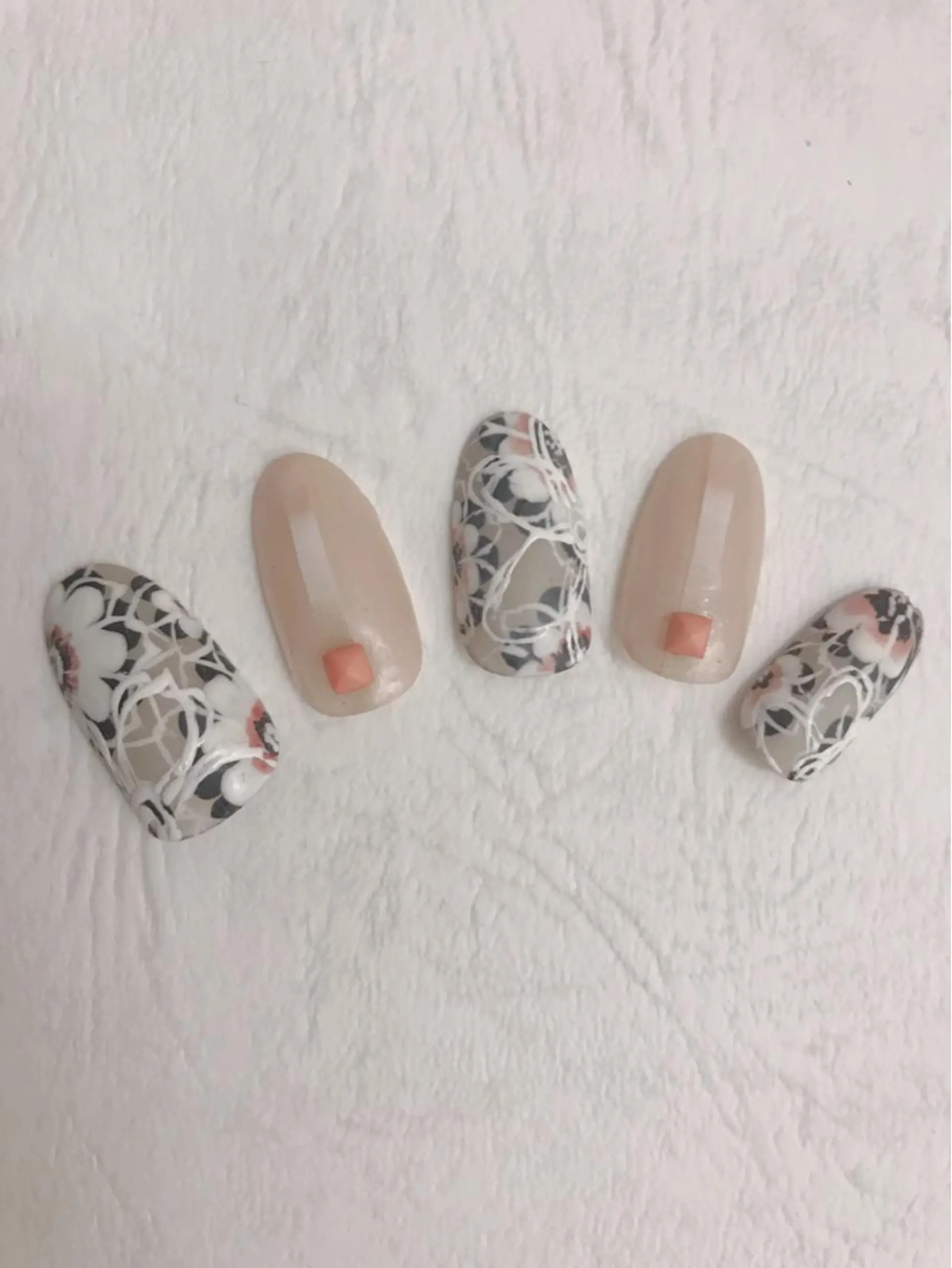 ネイル フラワーネイル 🎀1/14ご予約 ◎ 本田 知美🎀のネイルデザイン