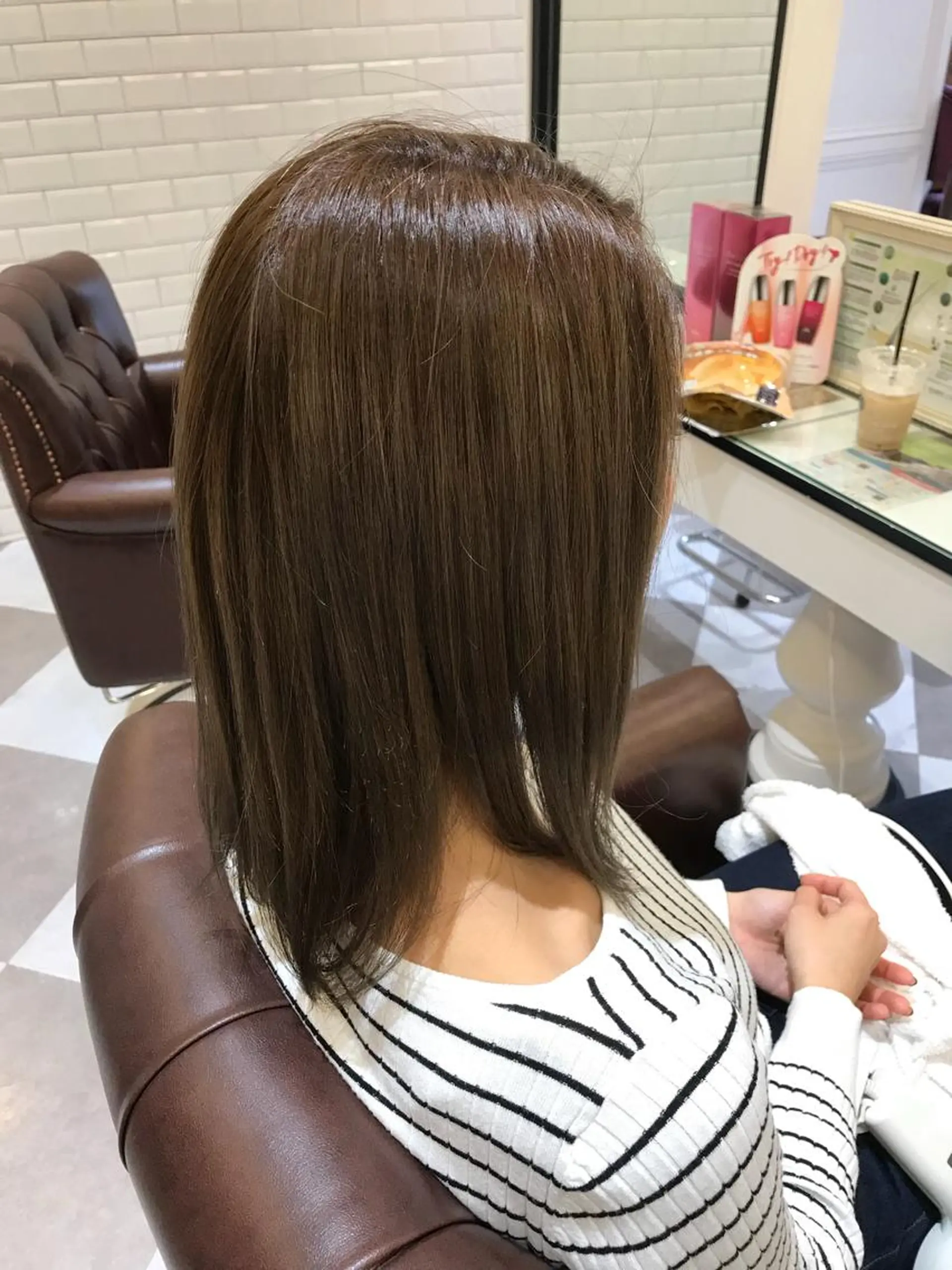 ショート カラー LOUVRE totalbeautysalon西大寺店所属・粟田 めぐみのヘアスタイル