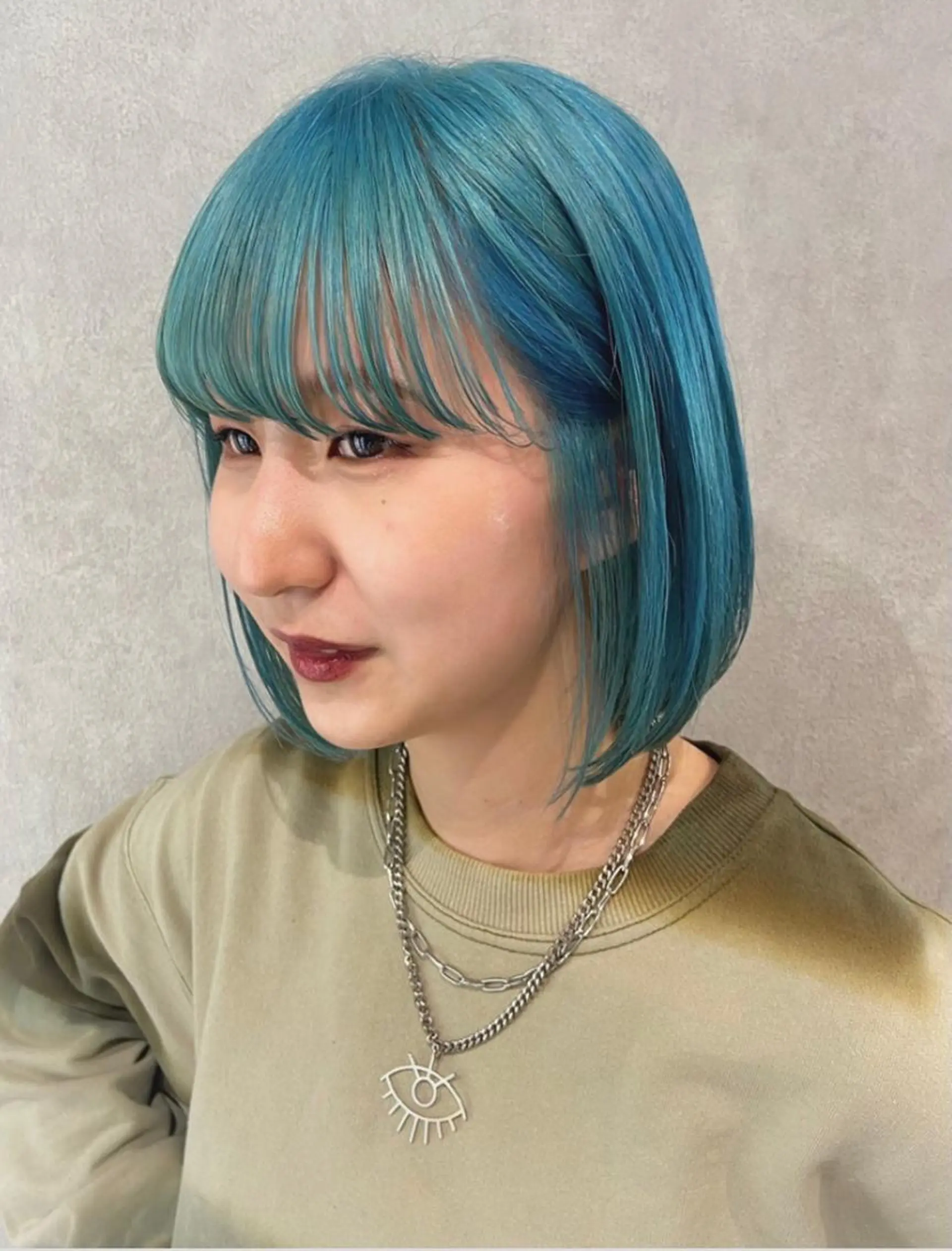 ショート カラー ヘアアレンジ ブリーチ エメラルドグリーン behov所属・柔らかカラー 🤎Tsubasaのヘアスタイル