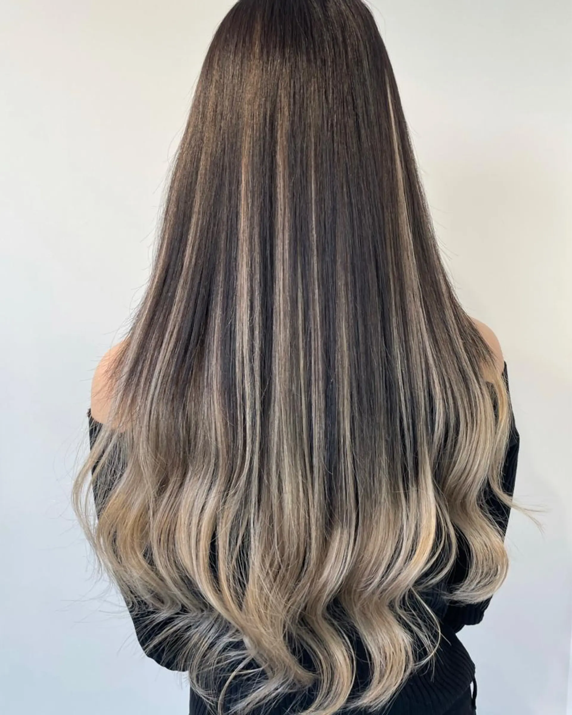 ロング カラー 🍑🧋ハイトーン 暖色カラーlucaのヘアスタイル