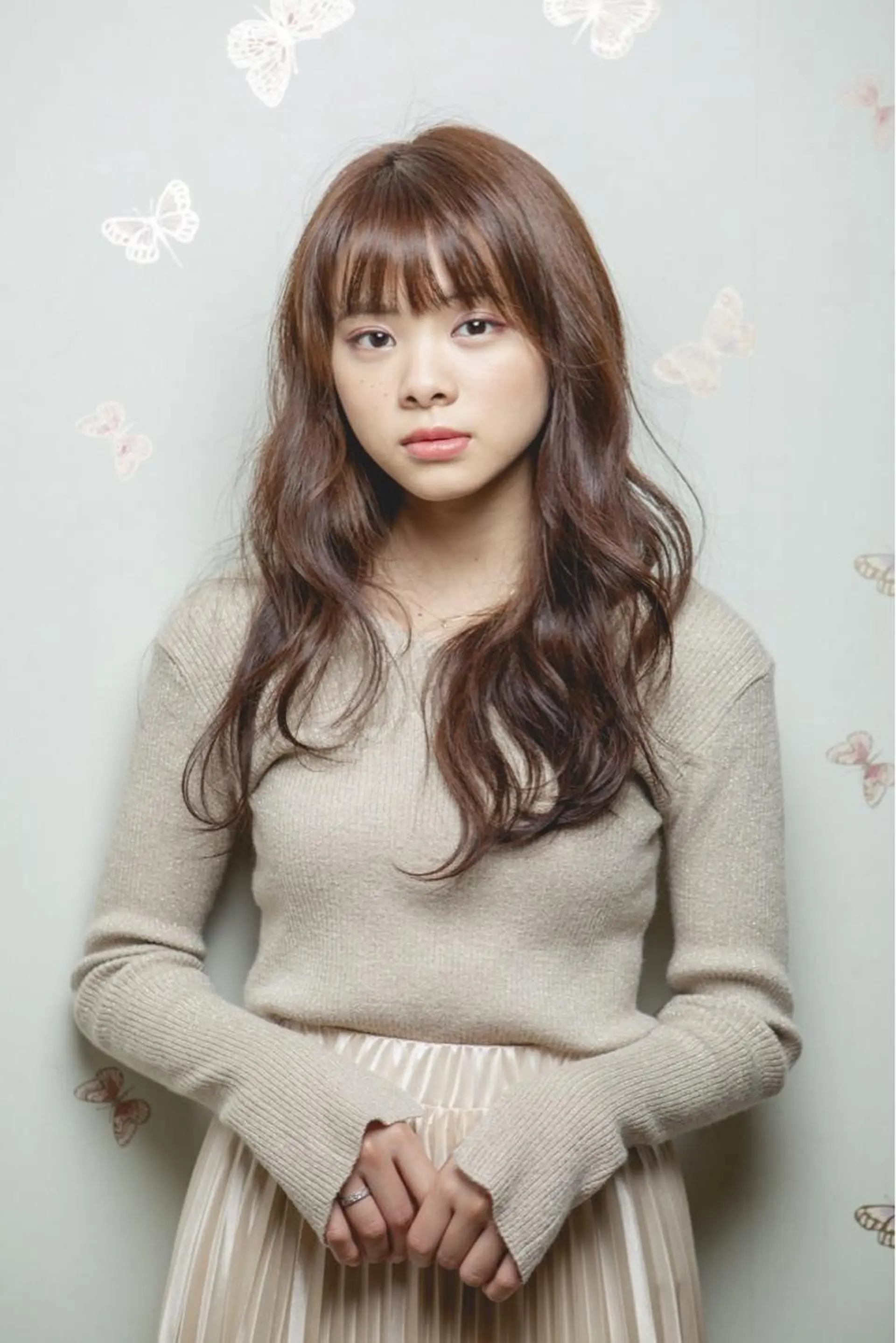 ロング カラー ベージュカラー ブリーチ 透明感カラー ブリーチなしカラー 太田ありさ クリーミーヘアカラーのヘアスタイル