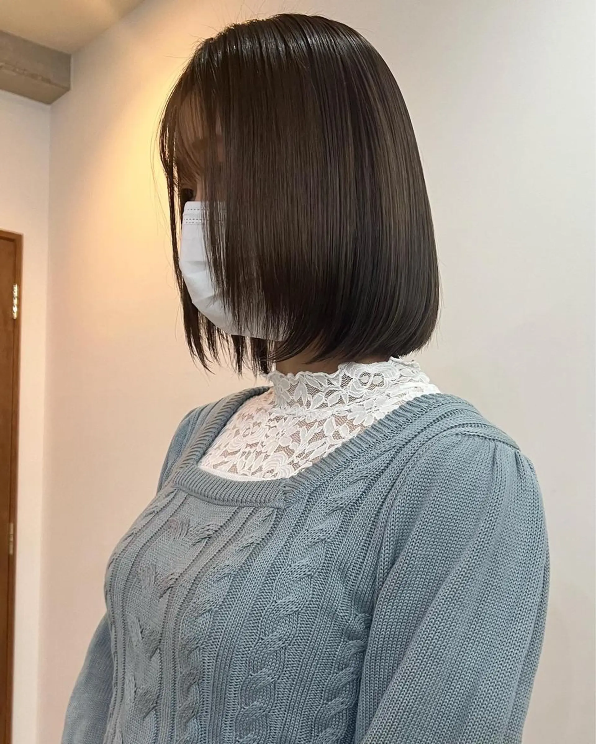 カラー 切りっぱなしボブ/ ブリーチカラー/大塚のヘアスタイル