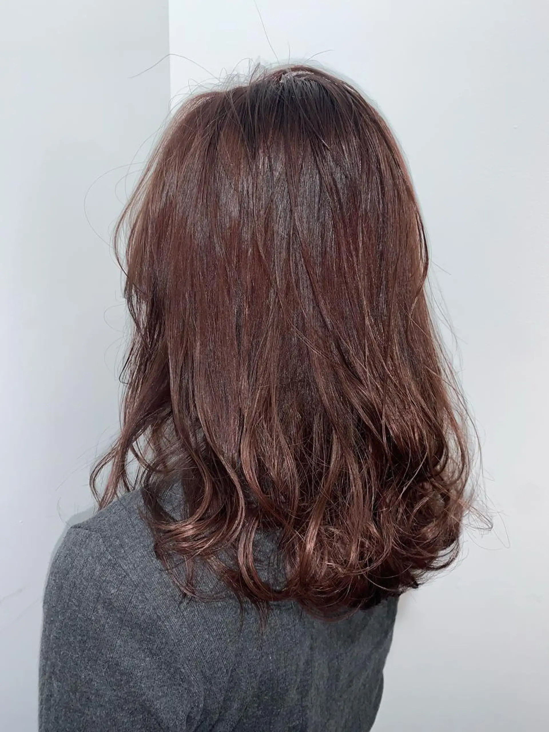 ミディアム カラー もにか🌞原宿/渋谷 🌝ブリーチカラーのヘアスタイル