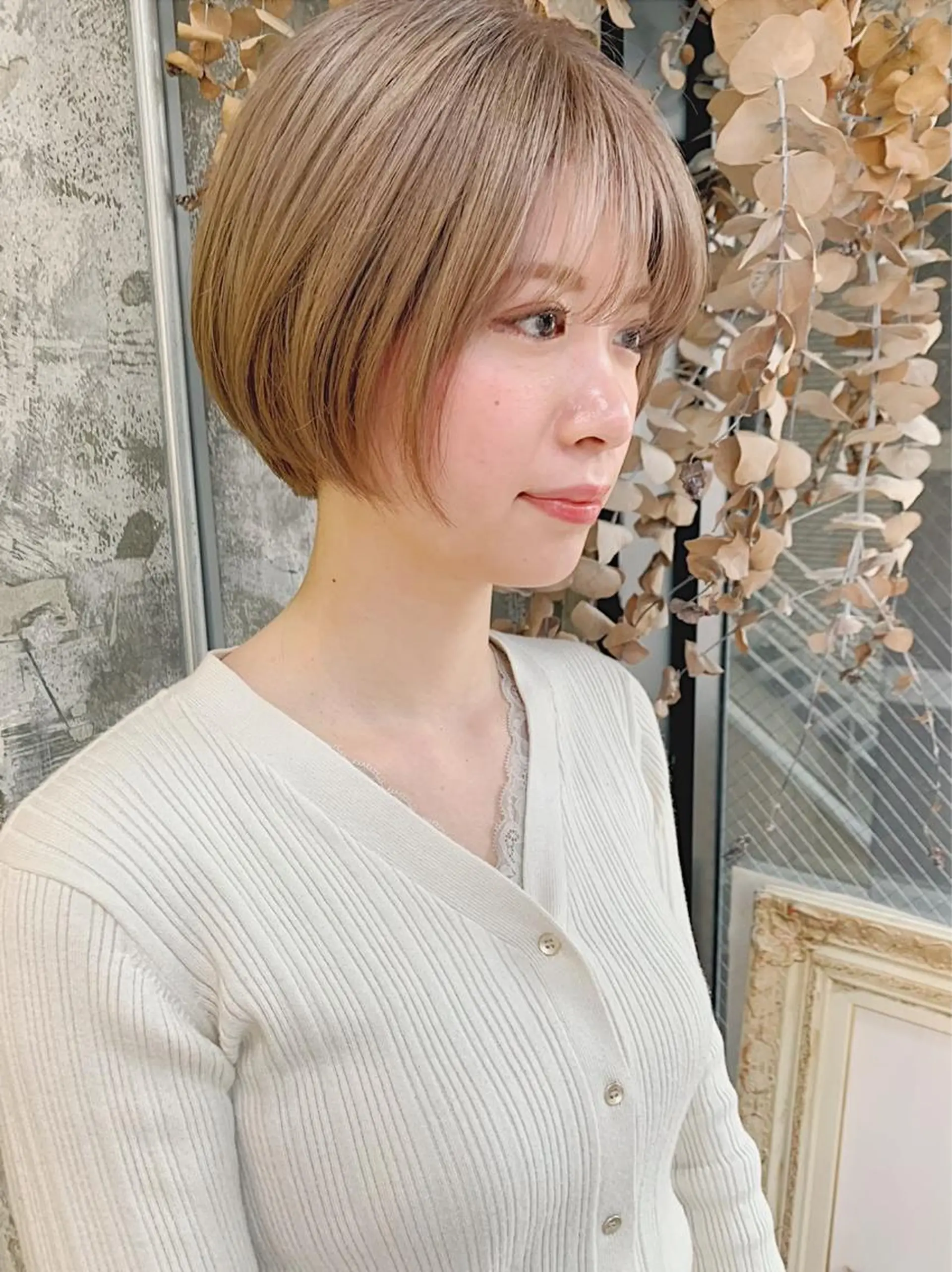 ショート カラー パーマ ヘアアレンジ メンズ キッズ ネイル マツエク・マツパ メンズハイトーン ハイトーンカラー 似合わせカット ショートヘア 小顔カット 古賀 侑磨のヘアスタイル