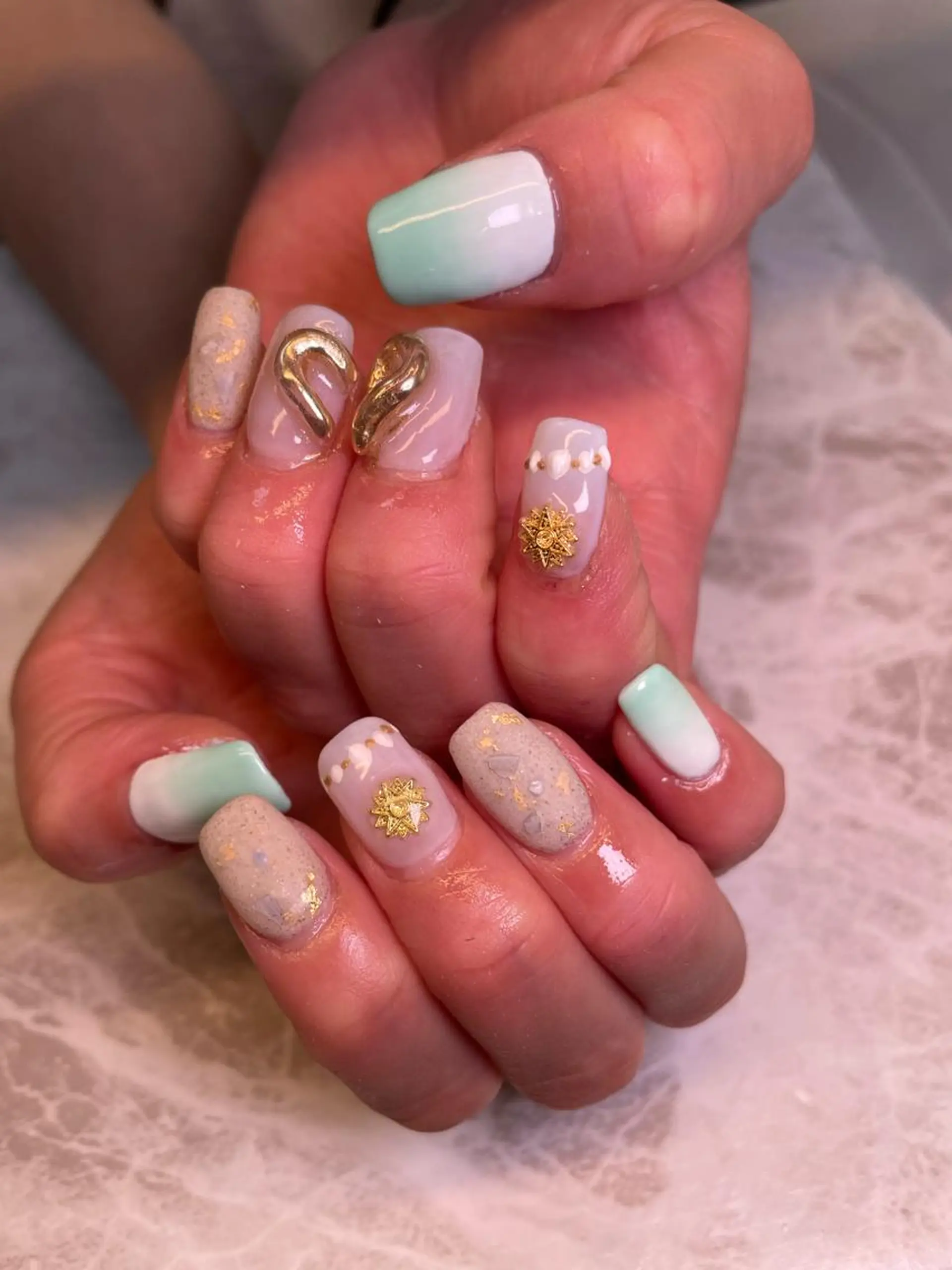 ネイル ハンドネイル YOUTH nails waxing所属・YOUTH natsumiのネイルデザイン