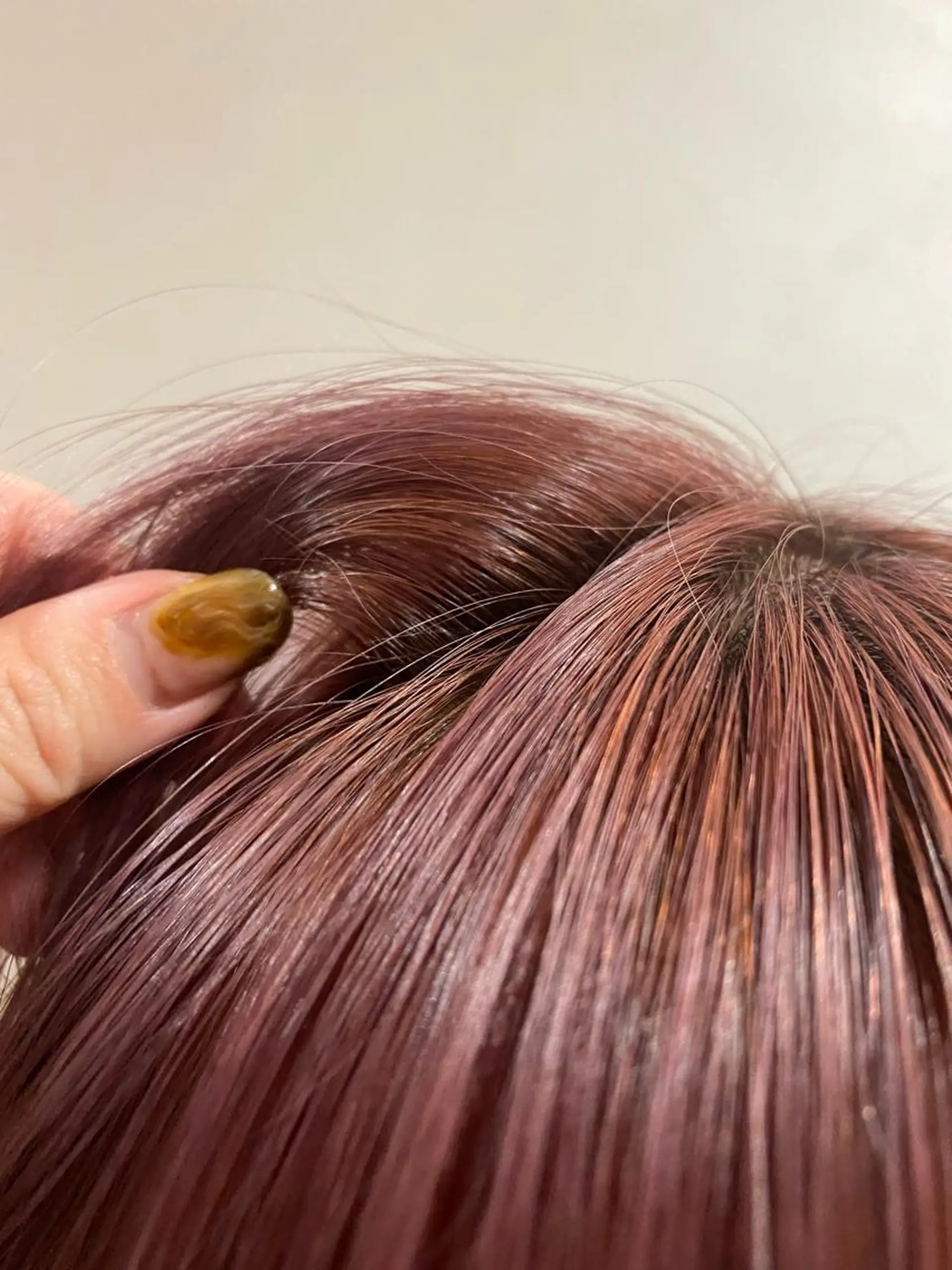 ミディアム ヘアカラー 塩澤 榛奈のヘアスタイル