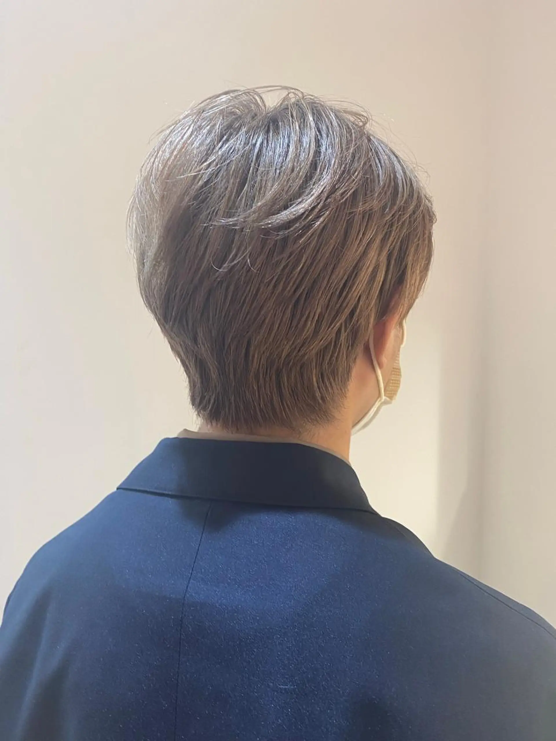 ショート ヘアカラー 大内田 凌馬のヘアスタイル