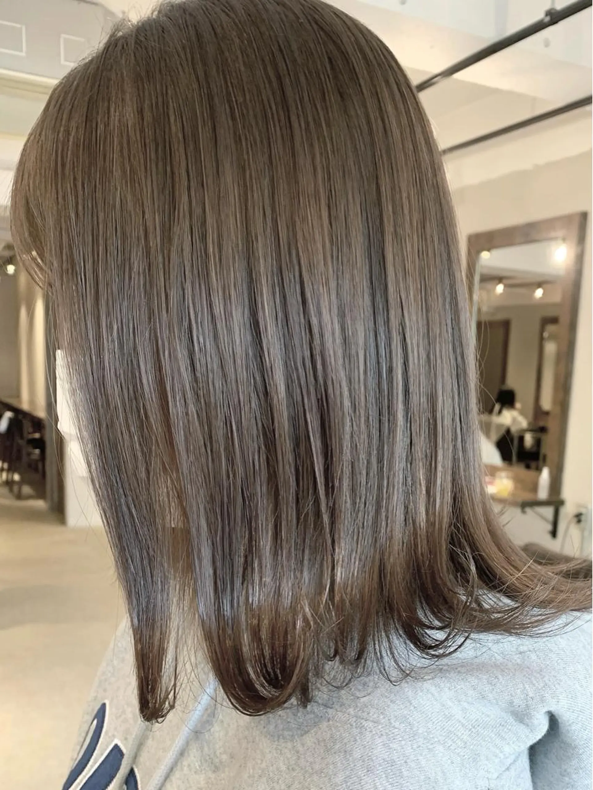 ミディアム カラー カット ヘアカラー トリートメント ヘッドスパ 透明感/オリーブ/ グレージュ/YUKAのヘアスタイル